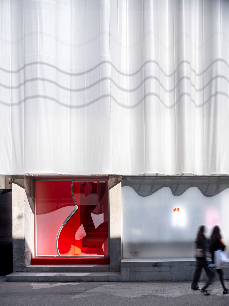 零售店設計,旗艦店設計,SKYnoa,韓國,首爾,H&M旗艦店,服裝店設計方案,服裝店