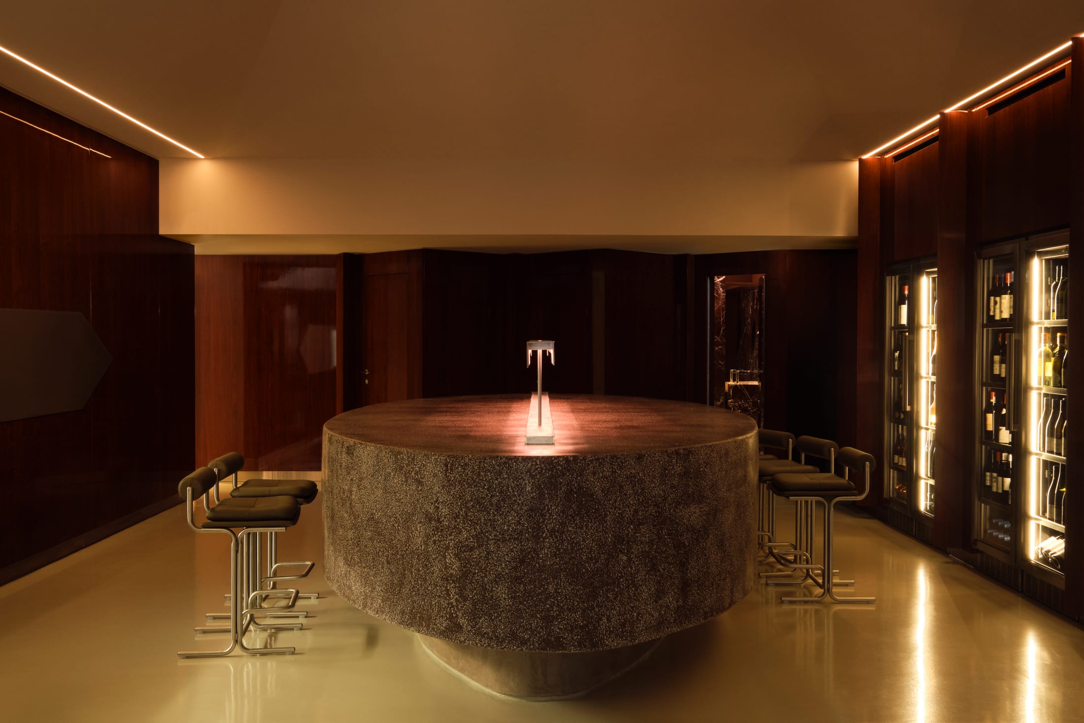 餐廳設計,餐酒吧設計,休閑餐廳設計,AÉ02,酒吧餐廳,餐廳設計案例,餐廳設計方案,羅馬尼亞,布加勒斯特,休閑酒吧餐廳