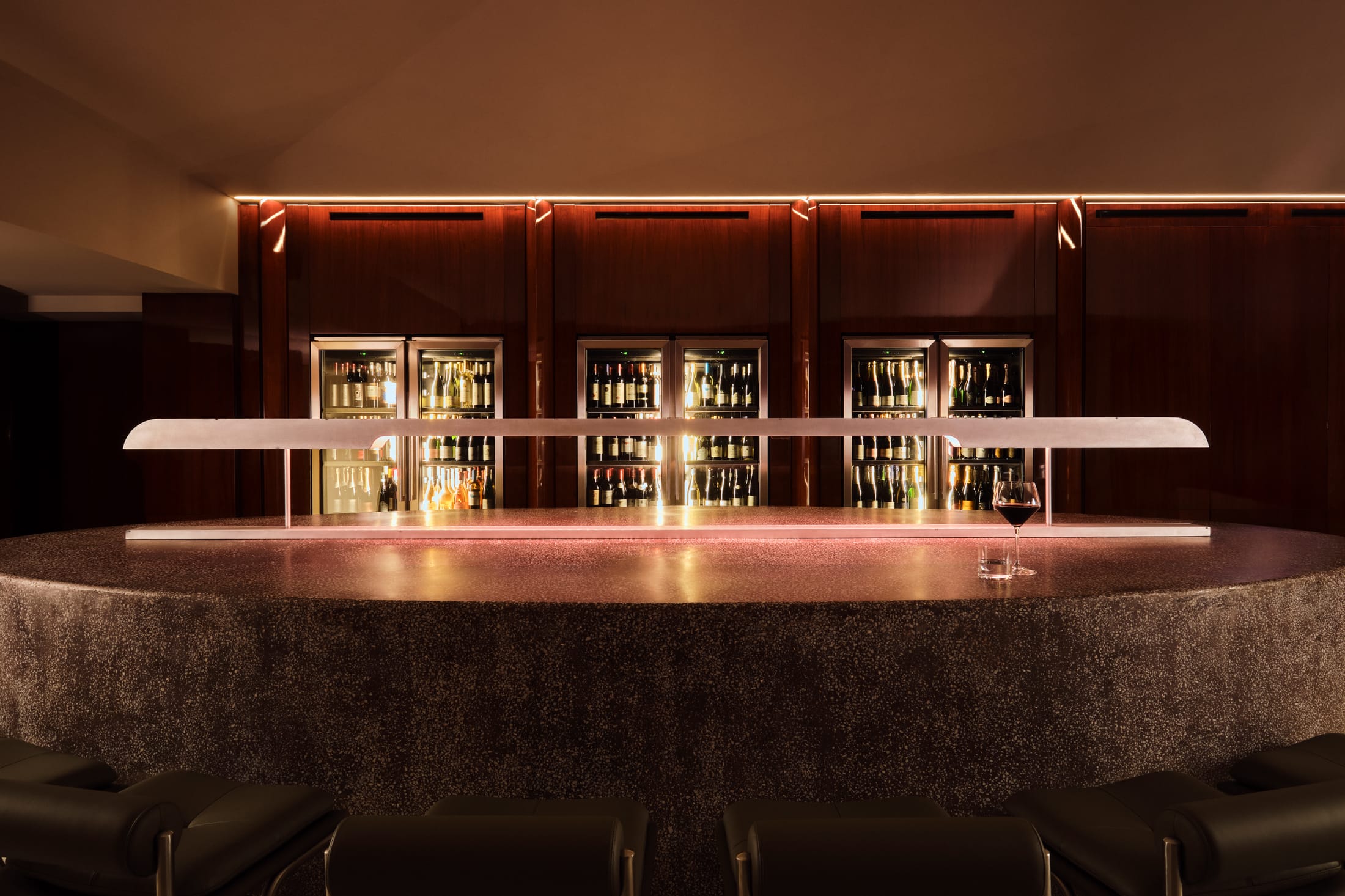 餐廳設計,餐酒吧設計,休閑餐廳設計,AÉ02,酒吧餐廳,餐廳設計案例,餐廳設計方案,羅馬尼亞,布加勒斯特,休閑酒吧餐廳