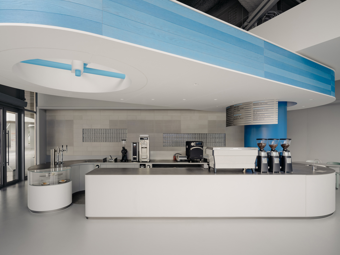 向域設計,咖啡廳設計案例,咖啡店設計,上海,BlueBottle Coffee,藍瓶咖啡,咖啡廳設計,極簡風格咖啡店設計案例,創意咖啡店