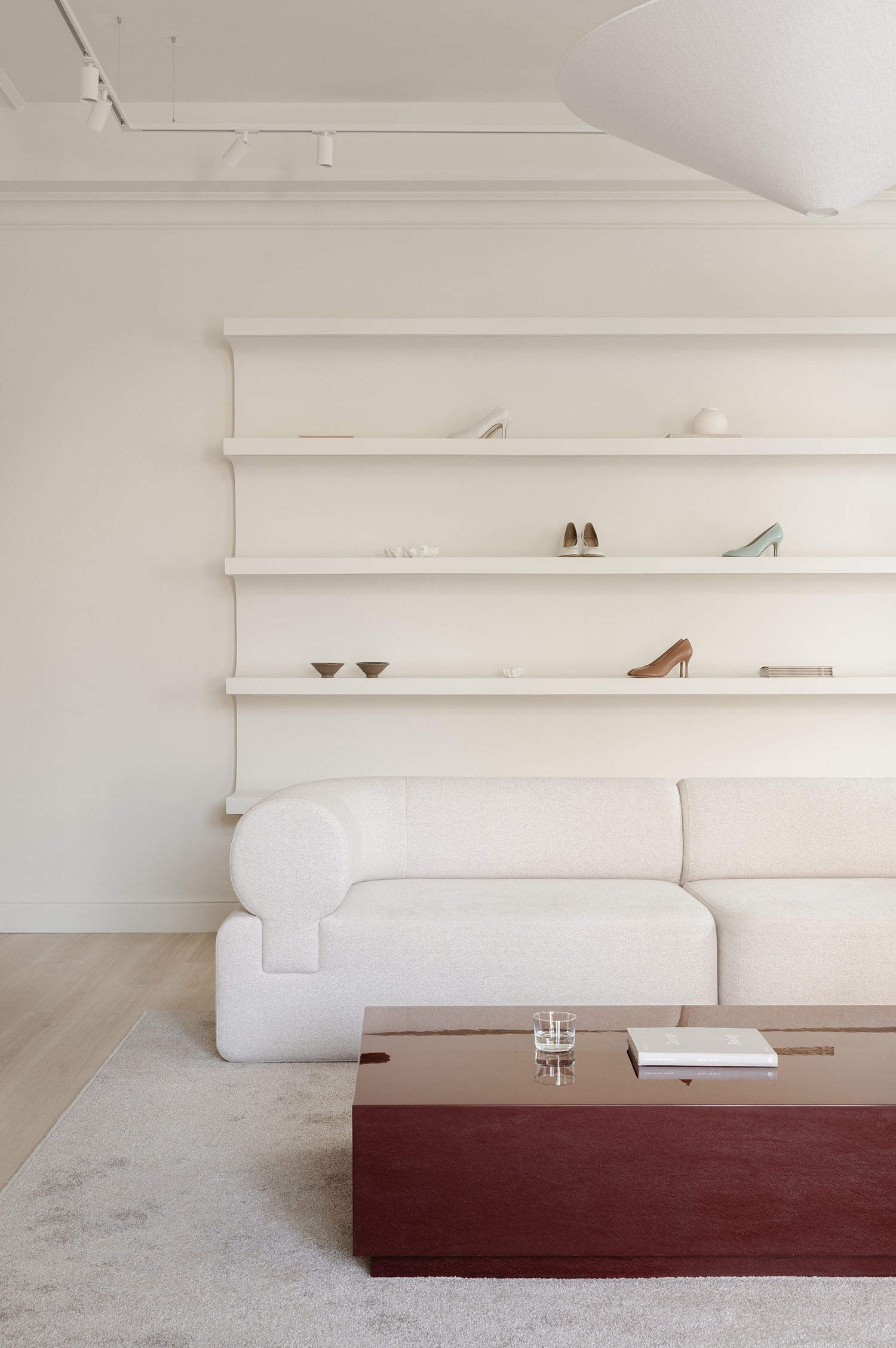 零售店設計,專賣店設計,Zagrai Studio,精品店,烏克蘭,高端女鞋精品店,基輔,精品店設計方案,Marsala Showroom