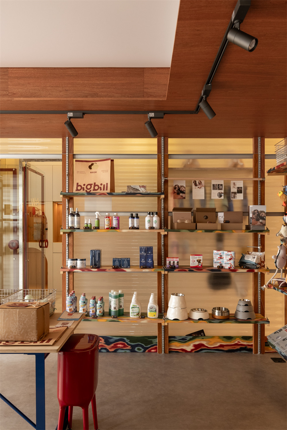 寵物店設計,人寵空間設計,寵物零食店,寵物商店設計,商店設計,零售店設計,零售店設計案例,零售店設計方案,西安big bill寵物空間,西安,MOS木石設計