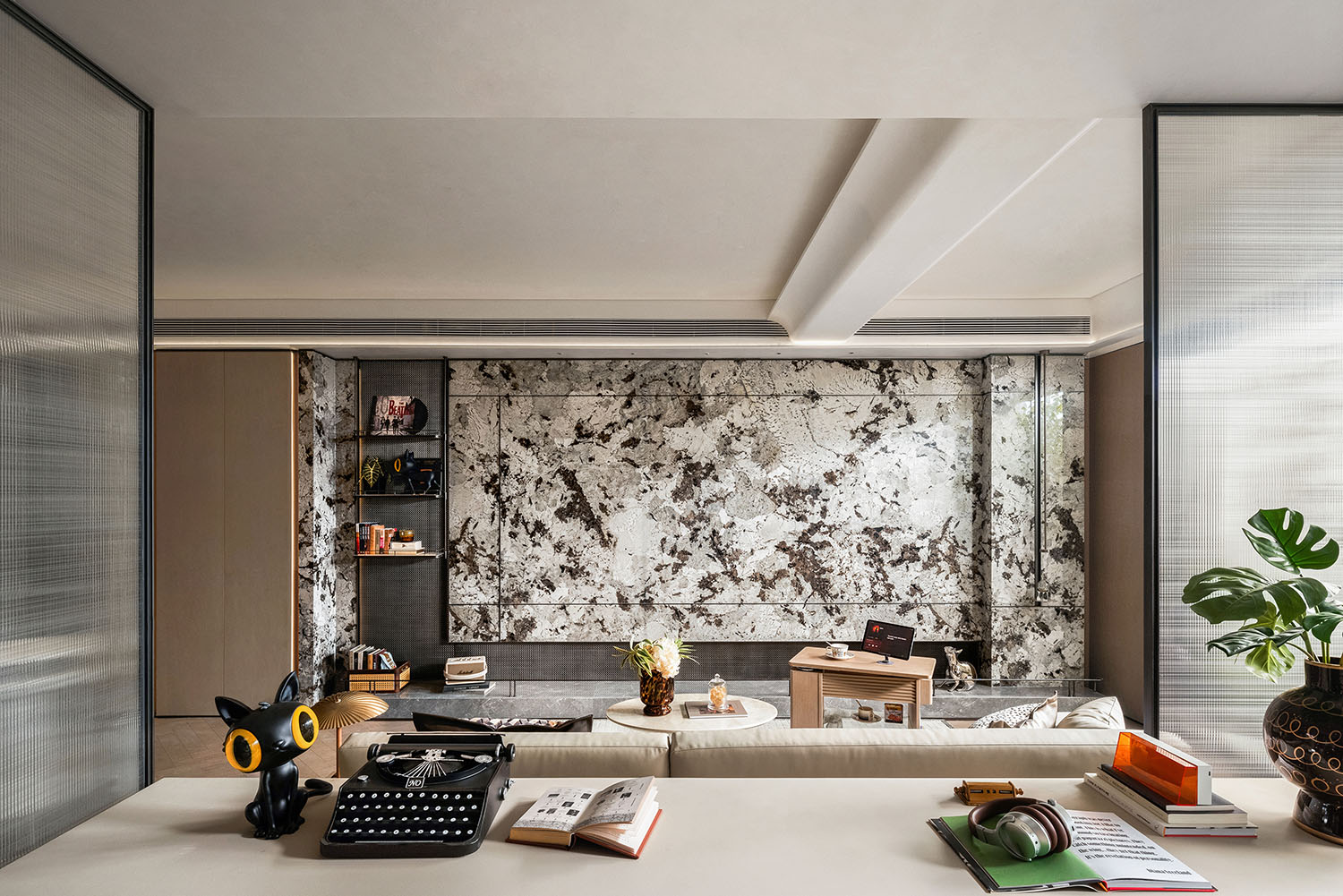 115㎡,122m²,85m²,樣板間設計,公寓樣板間,小戶型樣板間,樣板間設計案例,樣板間設計方案,現代風格樣板間設計,輕奢樣板間,以空間書寫生活秩序:福州榕發雲璽的三種棲居演繹,福州,棟三尺設計