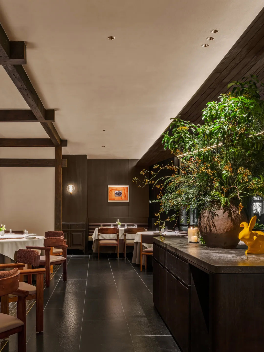 餐廳設計,高檔餐廳設計,餐廳設計案例,餐廳設計方案,餐廳裝修,主題餐廳設計,烤鴨店設計,國外餐廳設計,四季民福新加坡首店,新加坡,IN.X屋裏門外設計/吳為