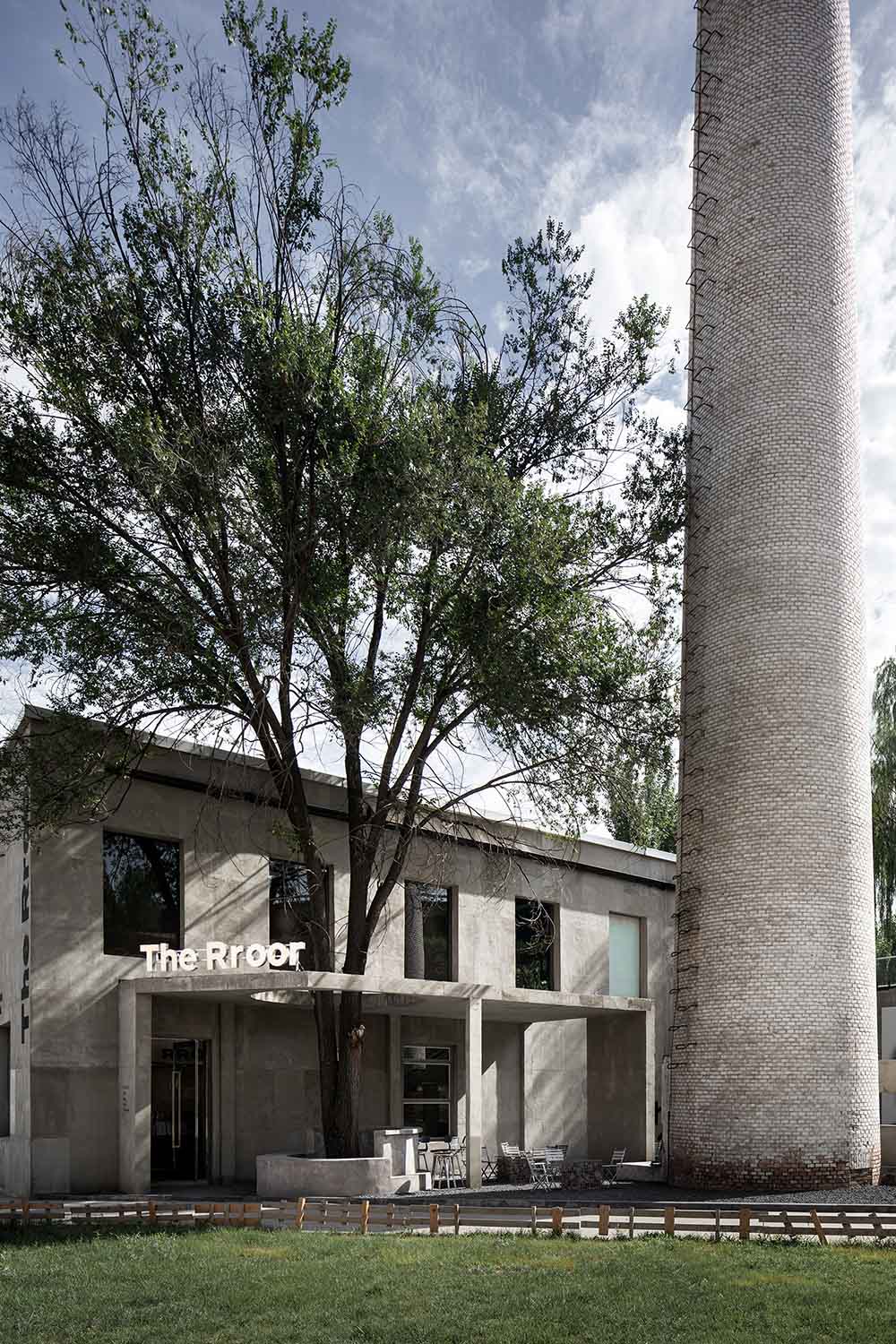 複合型商業空間,服裝零售店設計,買手店設計,廠房改造商業空間,服裝店設計案例,服裝店設計方案,零售店設計,太原THE RROOR服裝買手店,太原,BLEND DESIGN斑斕空間