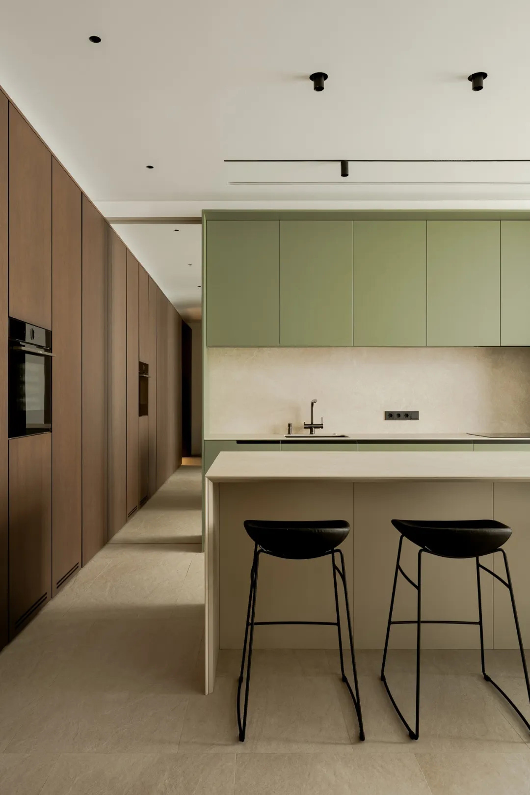 Bezmirno,公寓設計,公寓設計案例,烏克蘭,基輔,極簡風格公寓設計,極簡主義