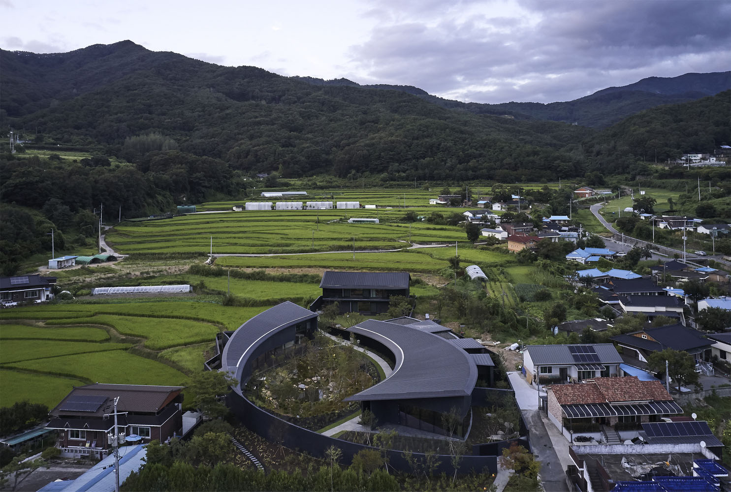 Itm Yooehwa Architects,酒店設計,韓國,民宿設計案例,民宿設計方案,度假酒店,畫廊設計,咖啡廳設計