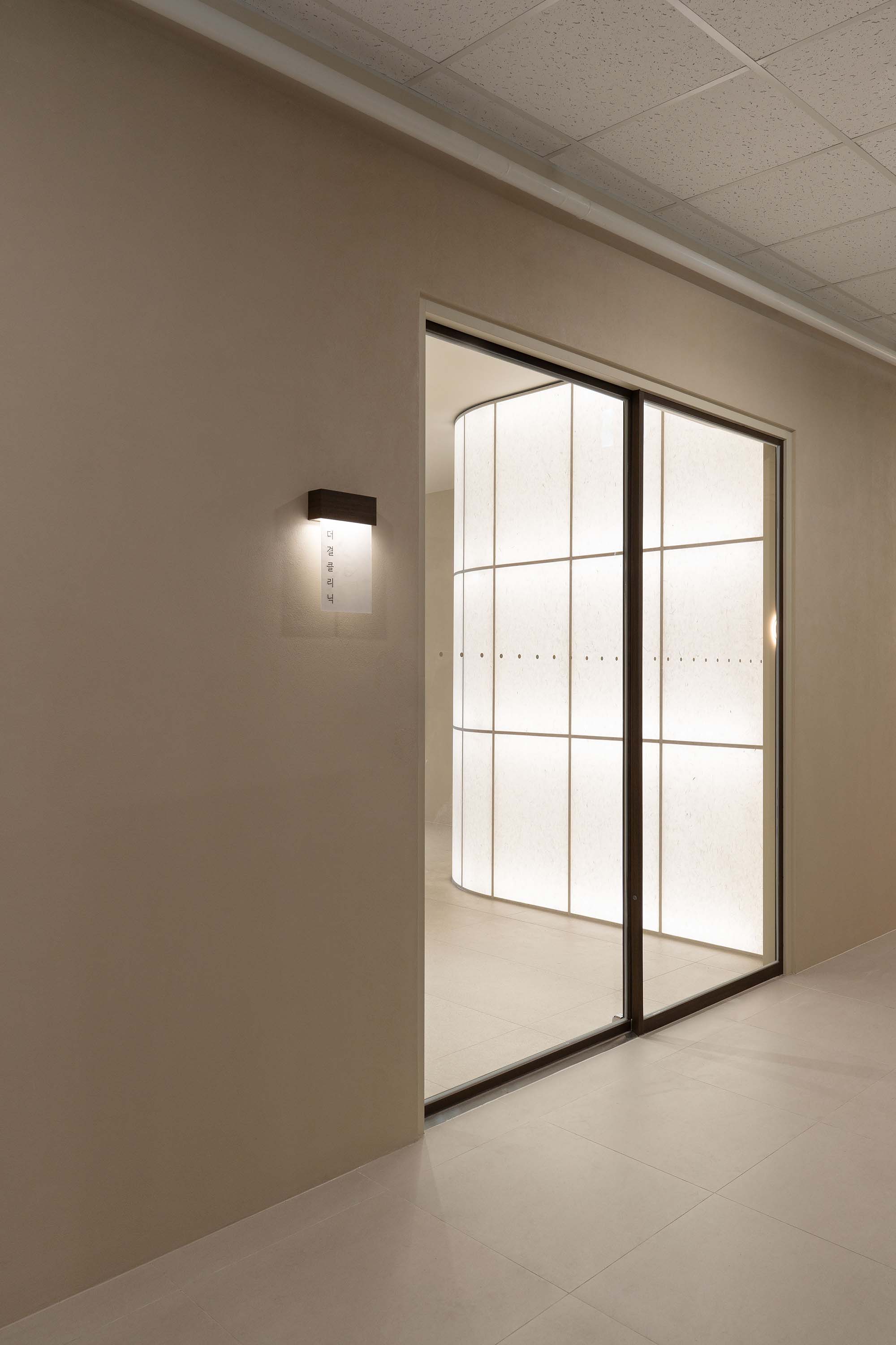 Design Studio Mono,診所設計,韓國,首爾,診所設計案例,診所設計方案,極簡主義診所,Kyeol Clinic