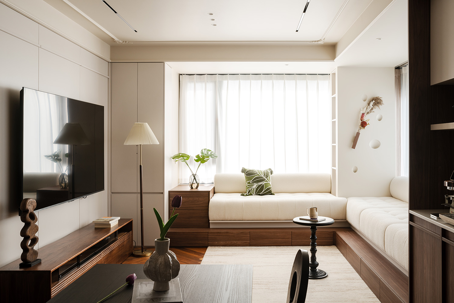 90㎡,住宅設計,公寓設計,小戶型設計,現代風格家裝設計,家裝設計,中古風公寓,住宅設計案例,住宅設計方案,三居≠擁擠！用中古骨架編織三口之家的溫暖日常,北京,赫茲設計