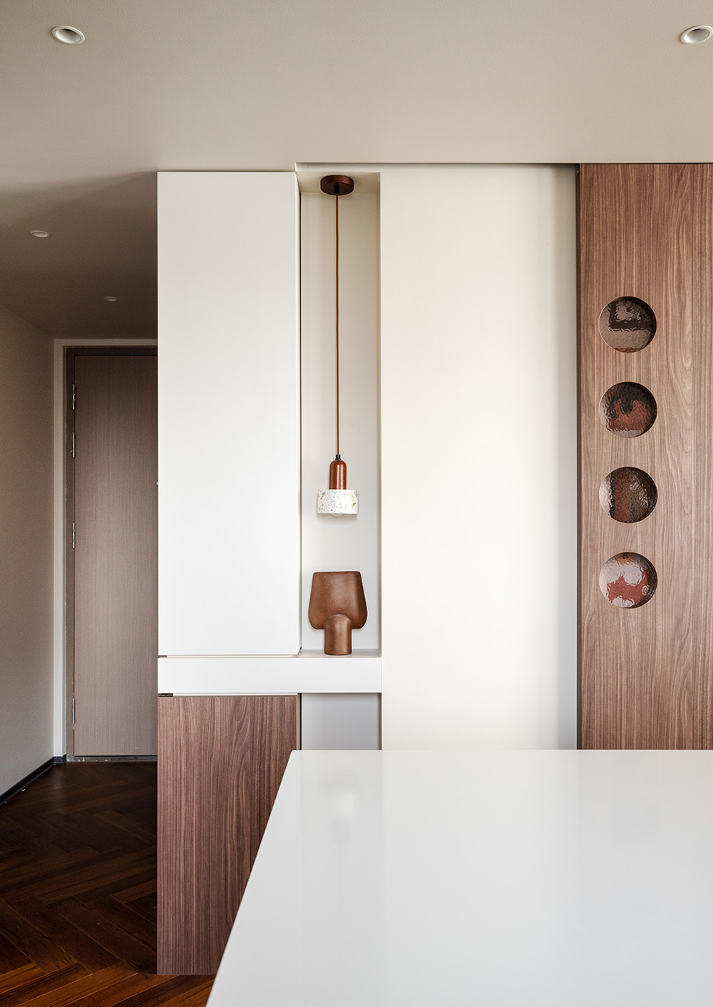 90㎡,住宅設計,公寓設計,小戶型設計,現代風格家裝設計,家裝設計,中古風公寓,住宅設計案例,住宅設計方案,三居≠擁擠！用中古骨架編織三口之家的溫暖日常,北京,赫茲設計