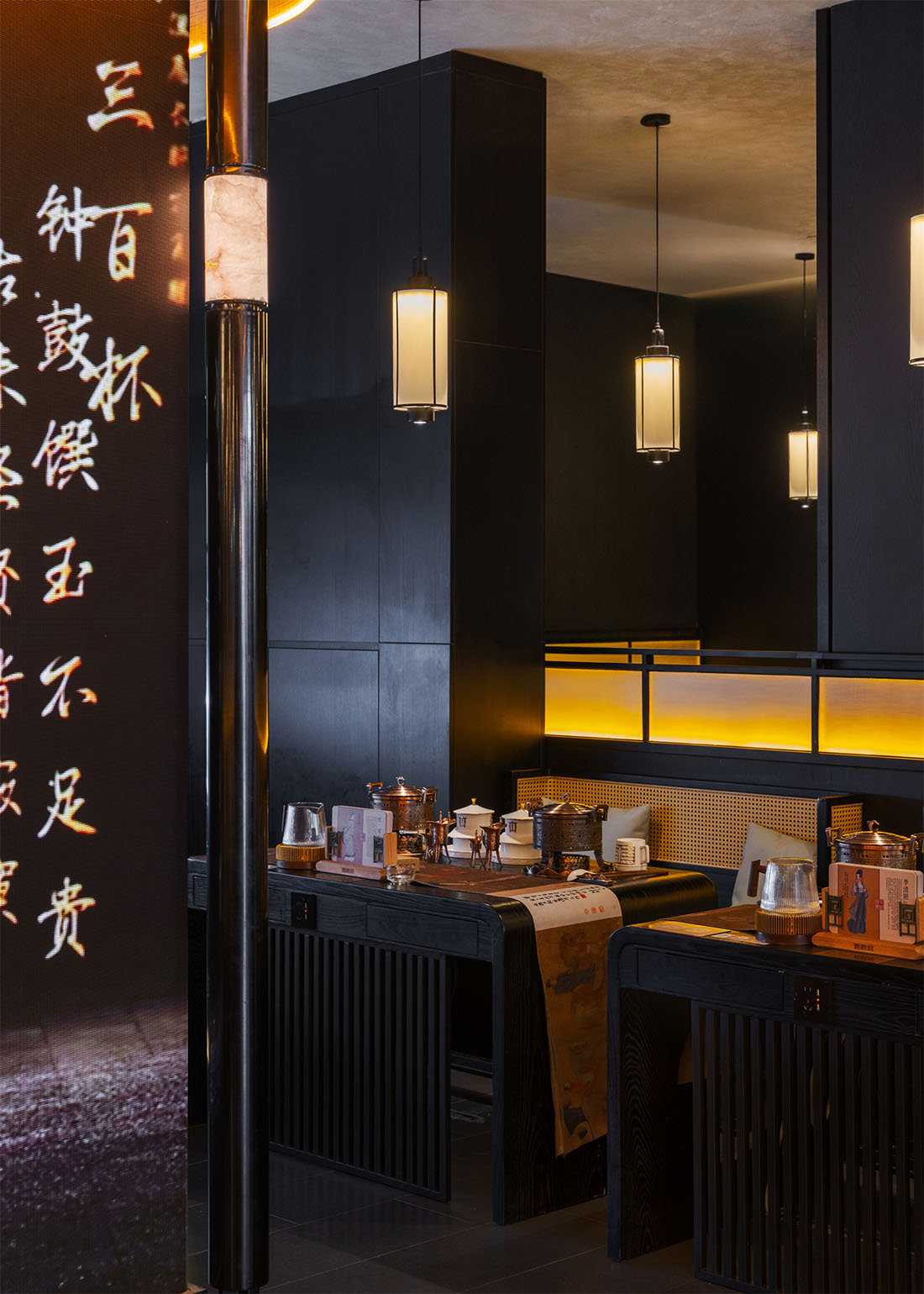 餐廳設計,火鍋店設計,主題火鍋店,宋氏美學餐廳,火鍋店設計案例,火鍋店設計方案,休閑餐廳設計,呼和浩特德爵府中華火鍋,呼和浩特,佰第設計/李振興