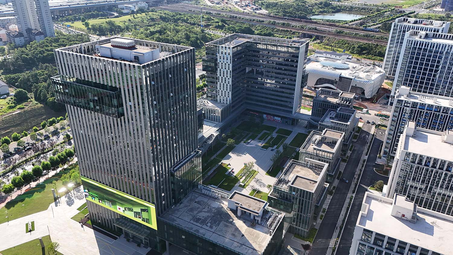 辦公園區設計,建築設計,外立麵設計,辦公大樓外立麵設計,園區景觀設計,上饒創智高地-新新廣場,江西上饒,新新遊戲