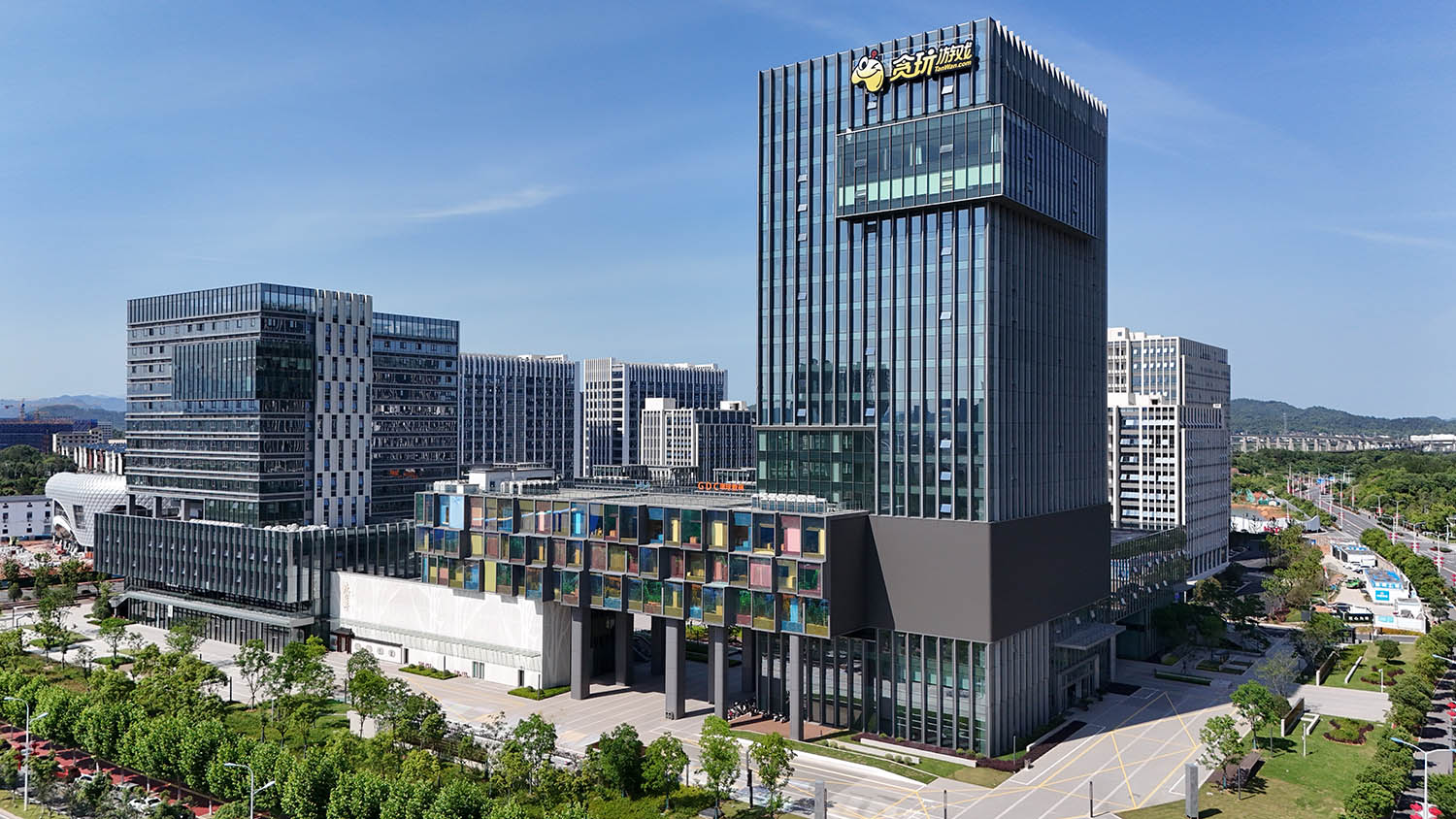 辦公園區設計,建築設計,外立麵設計,辦公大樓外立麵設計,園區景觀設計,上饒創智高地-新新廣場,江西上饒,新新遊戲