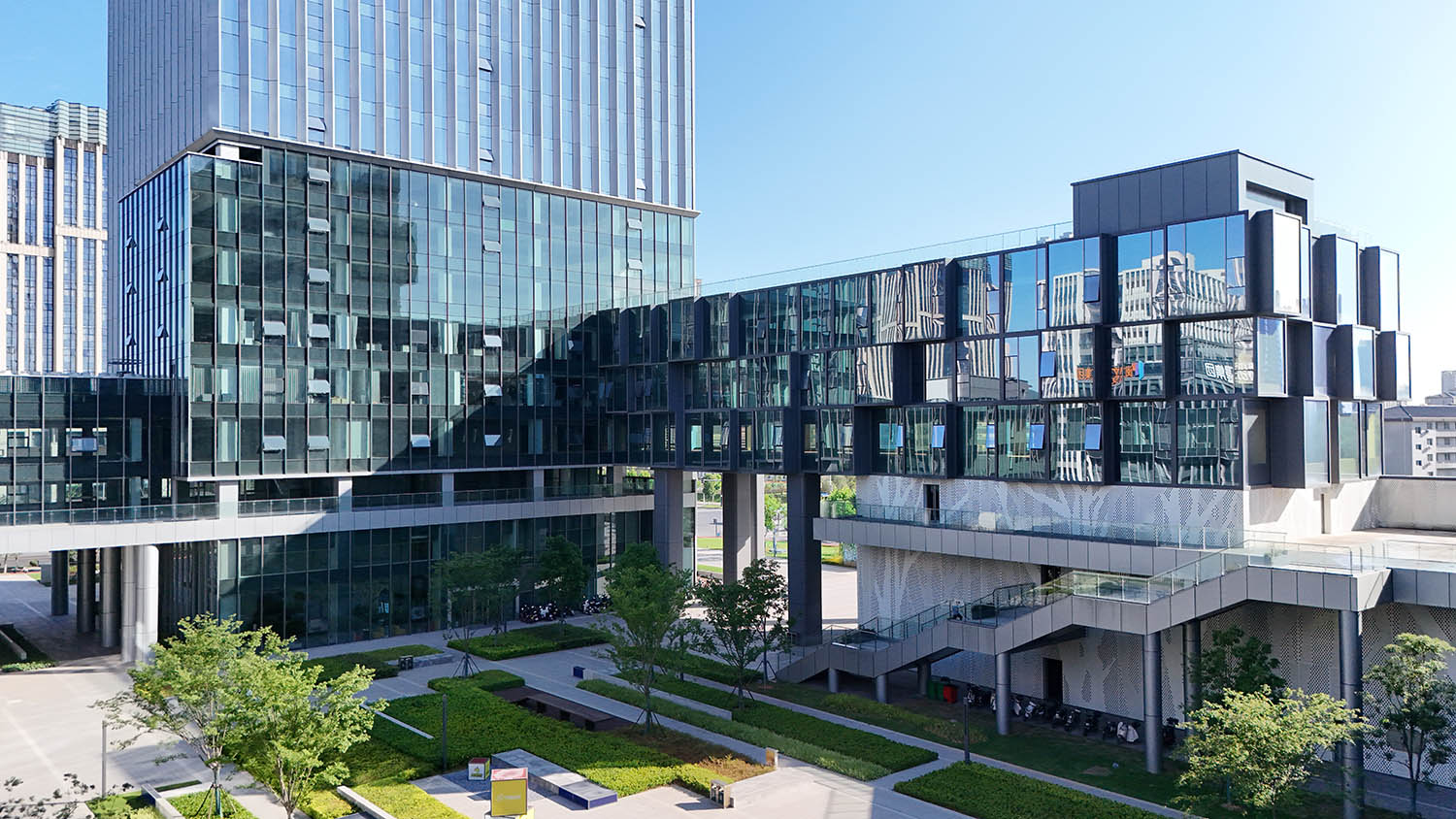 辦公園區設計,建築設計,外立麵設計,辦公大樓外立麵設計,園區景觀設計,上饒創智高地-新新廣場,江西上饒,新新遊戲