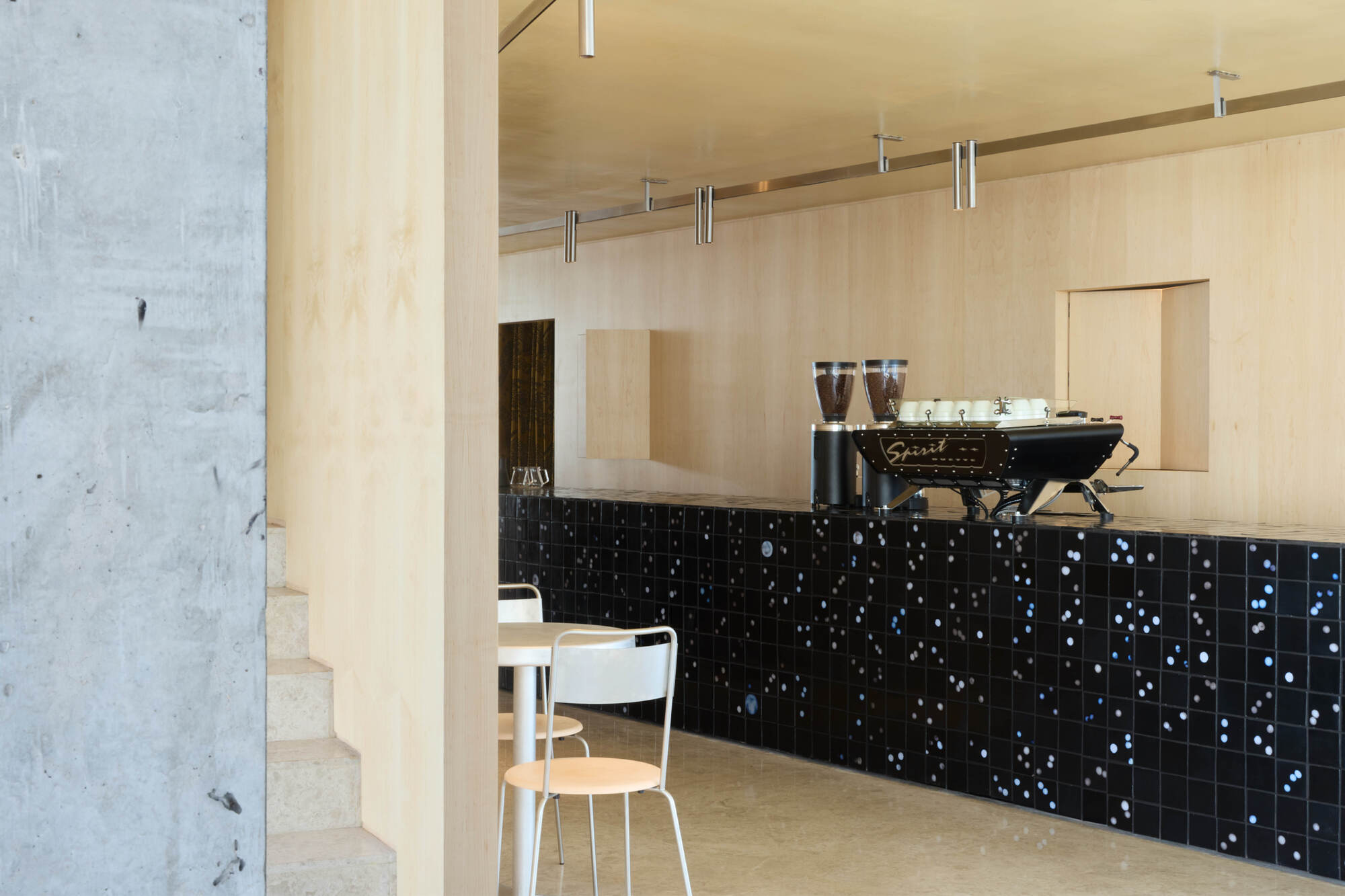 Lea Daniel,咖啡廳設計,沙特阿拉伯,咖啡廳設計案例,咖啡廳設計方案,極簡主義,極簡風格,Koffiqa Coffee Shop