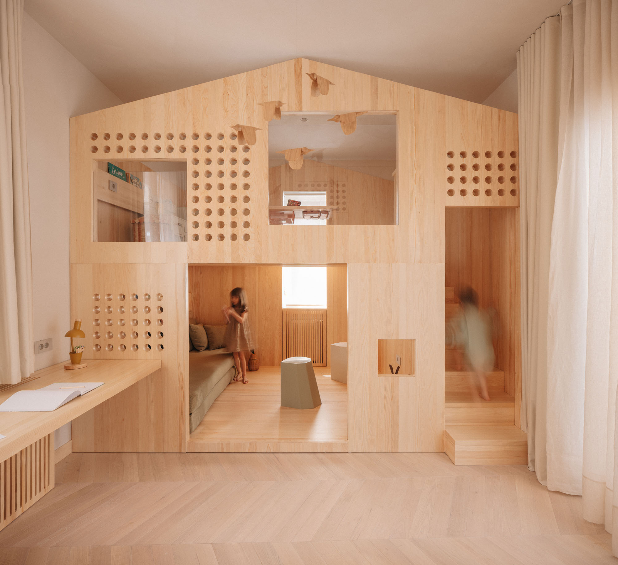 Projekt V Arhitektura,公寓設計,公寓設計案例,波黑,極簡主義公寓,原木色