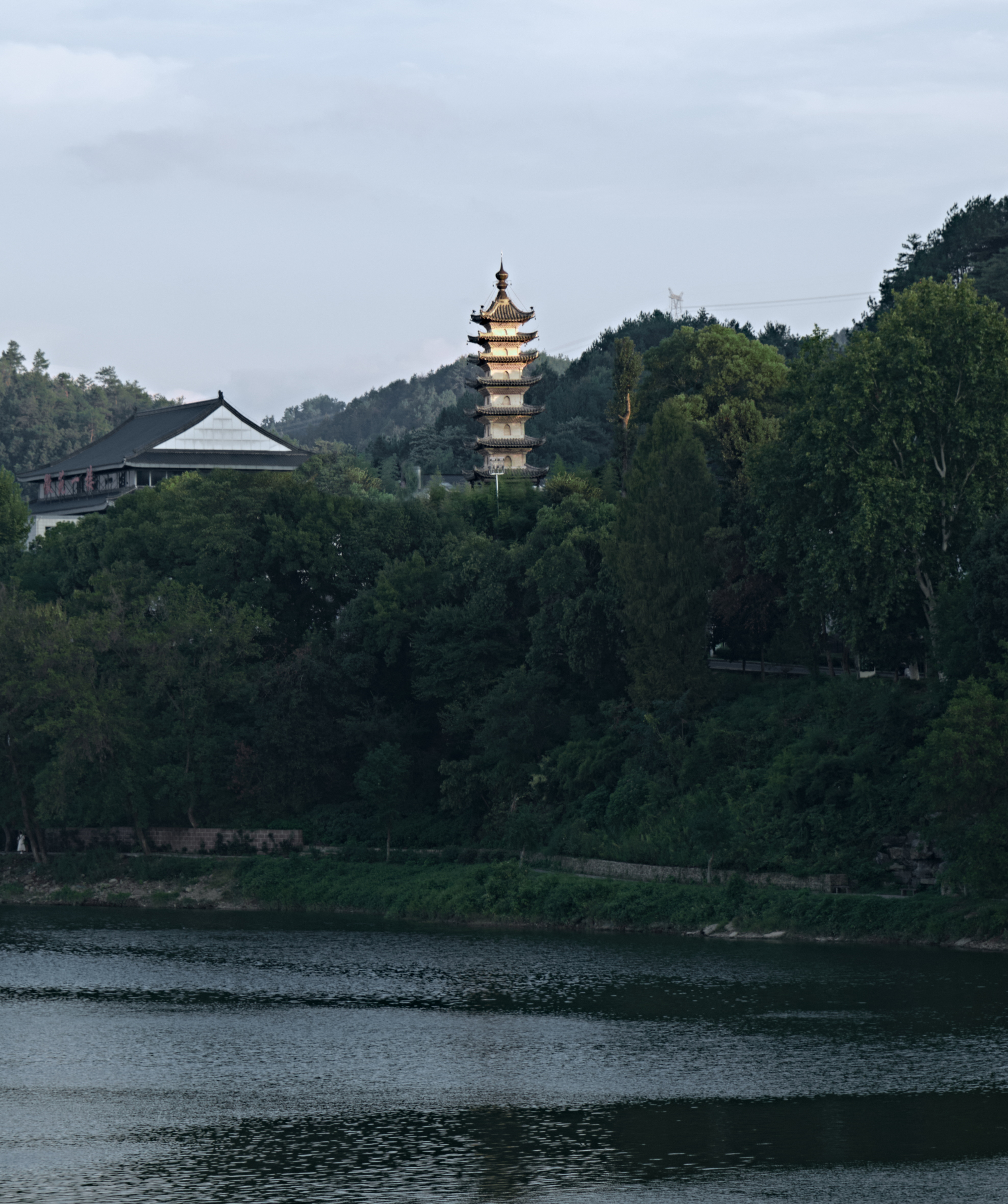 度假酒店設計,設計酒店,酒店民宿,景區酒店設計,度假民宿,酒店設計案例,酒店設計方案,民宿設計,尋源入夢·枕水而棲一黃山紫陽煙雨度假酒店,安徽黃山,風合睦晨空間設計