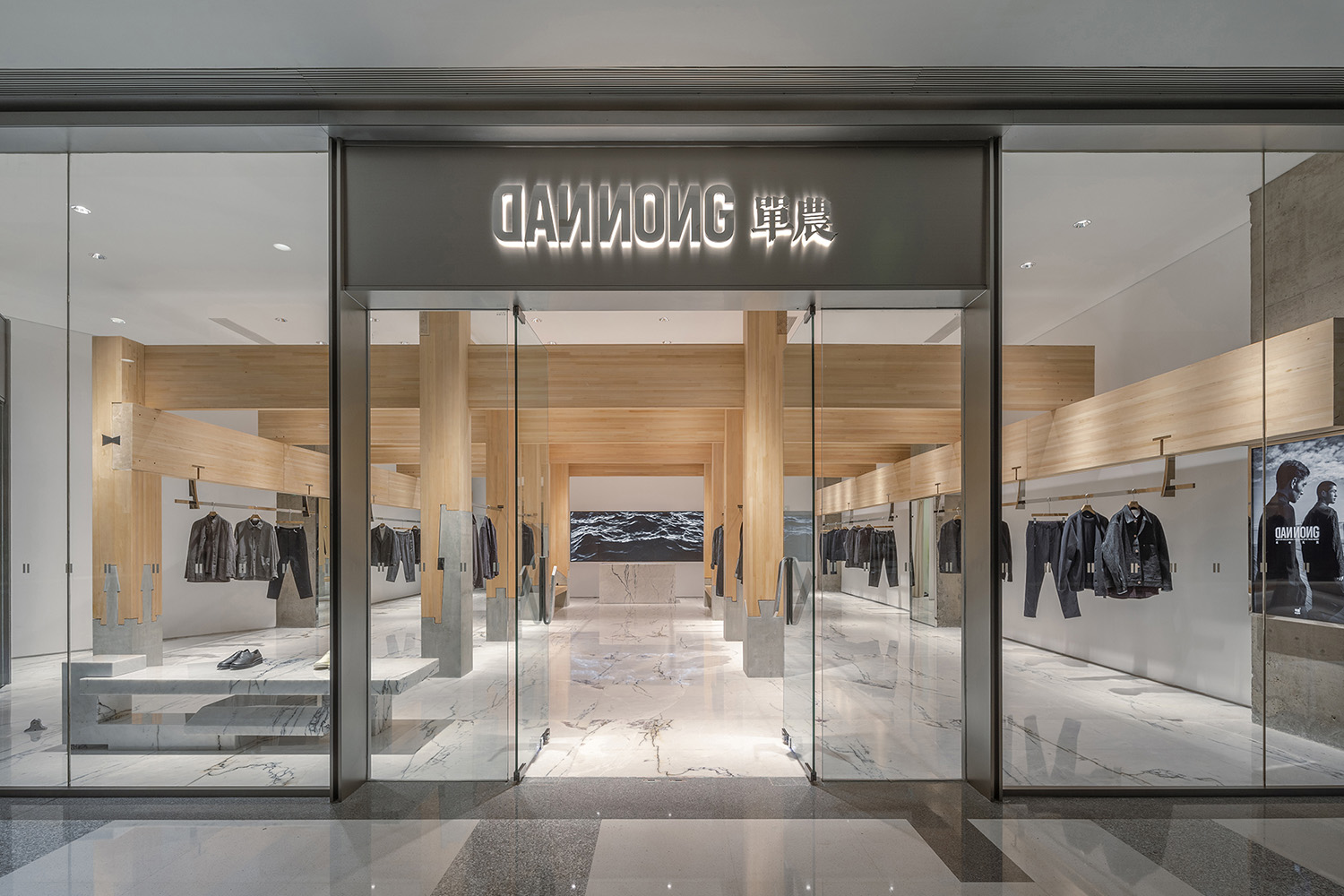 男裝店設計,服裝店設計,服裝零售店,零售店設計,男裝零售店,商店設計,服裝店設計案例,服裝店設計方案,禪之柱—單農太原萬象城店,太原,羅宇傑工作室