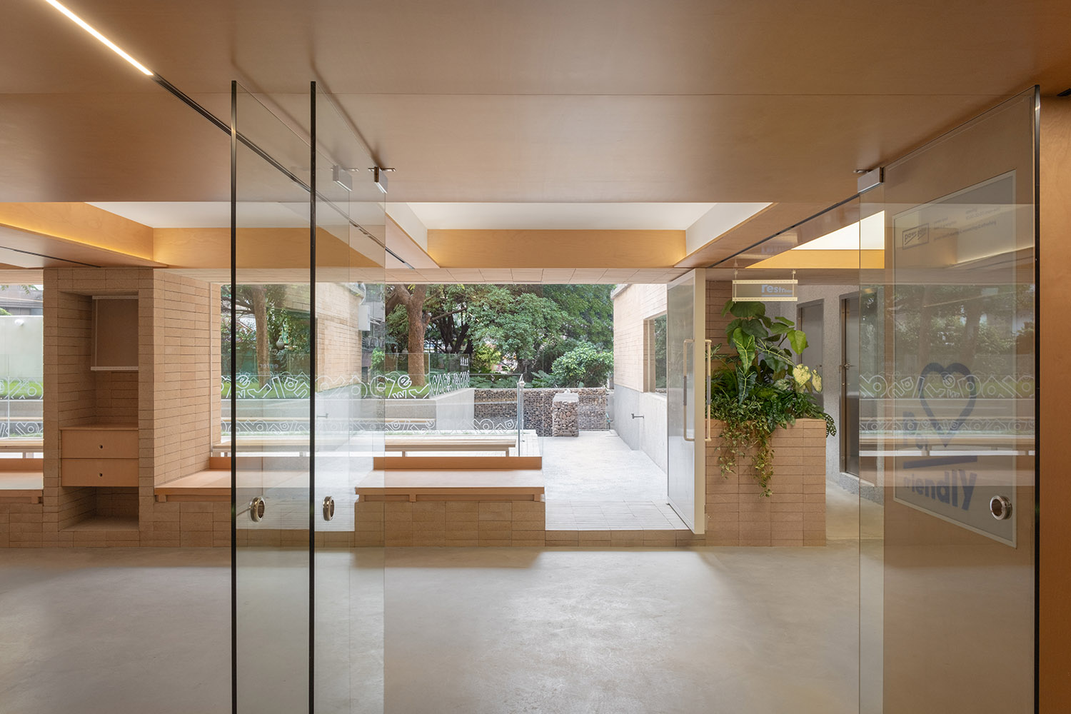 寵物店設計,寵物零售空間,人寵空間設計,商店設計,寵物店設計案例,寵物店設計方案,寵物店裝修,廣州Pawer land市井間的人寵和諧聚落,廣州,Informal異規設計