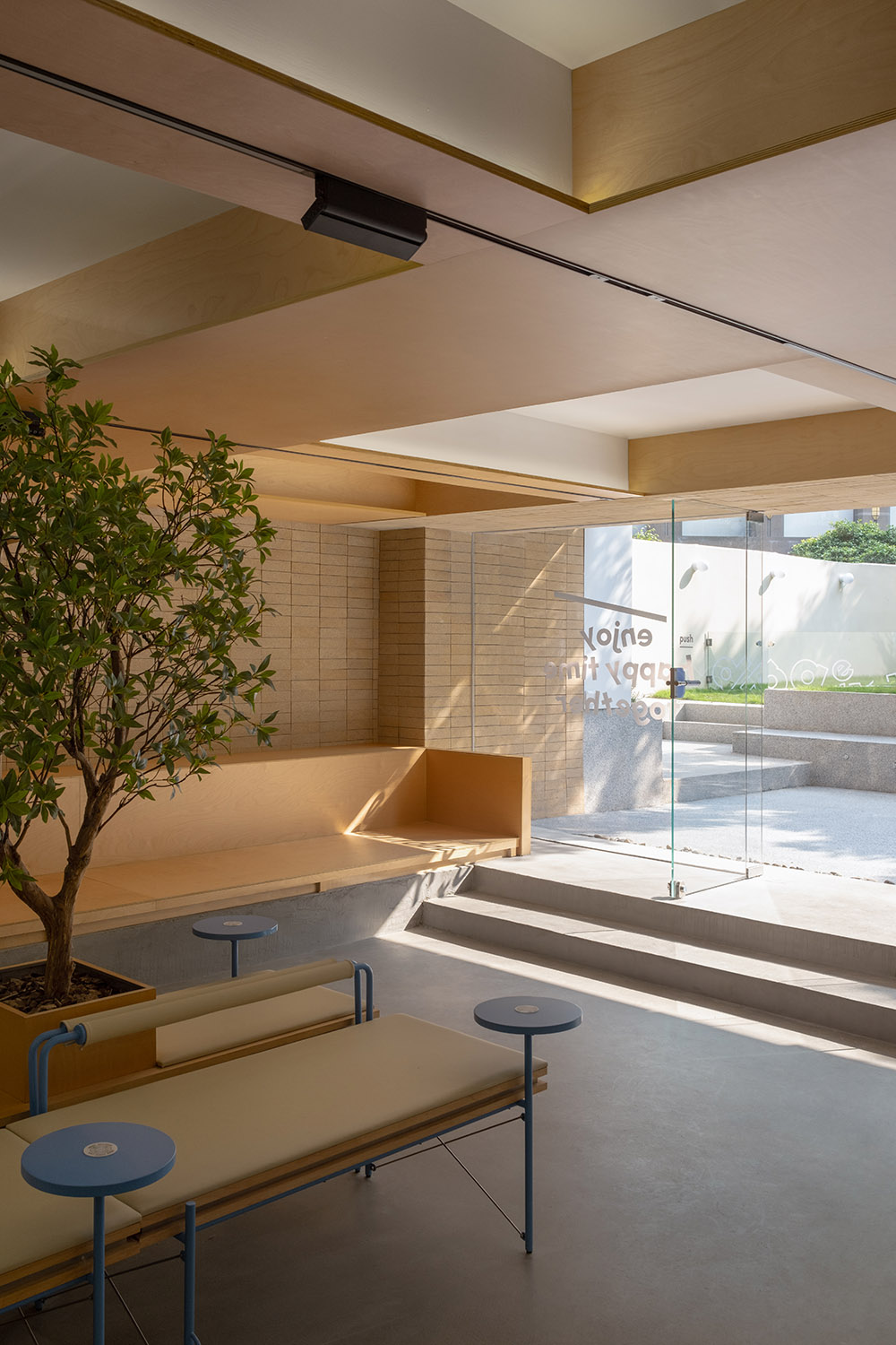 寵物店設計,寵物零售空間,人寵空間設計,商店設計,寵物店設計案例,寵物店設計方案,寵物店裝修,廣州Pawer land市井間的人寵和諧聚落,廣州,Informal異規設計