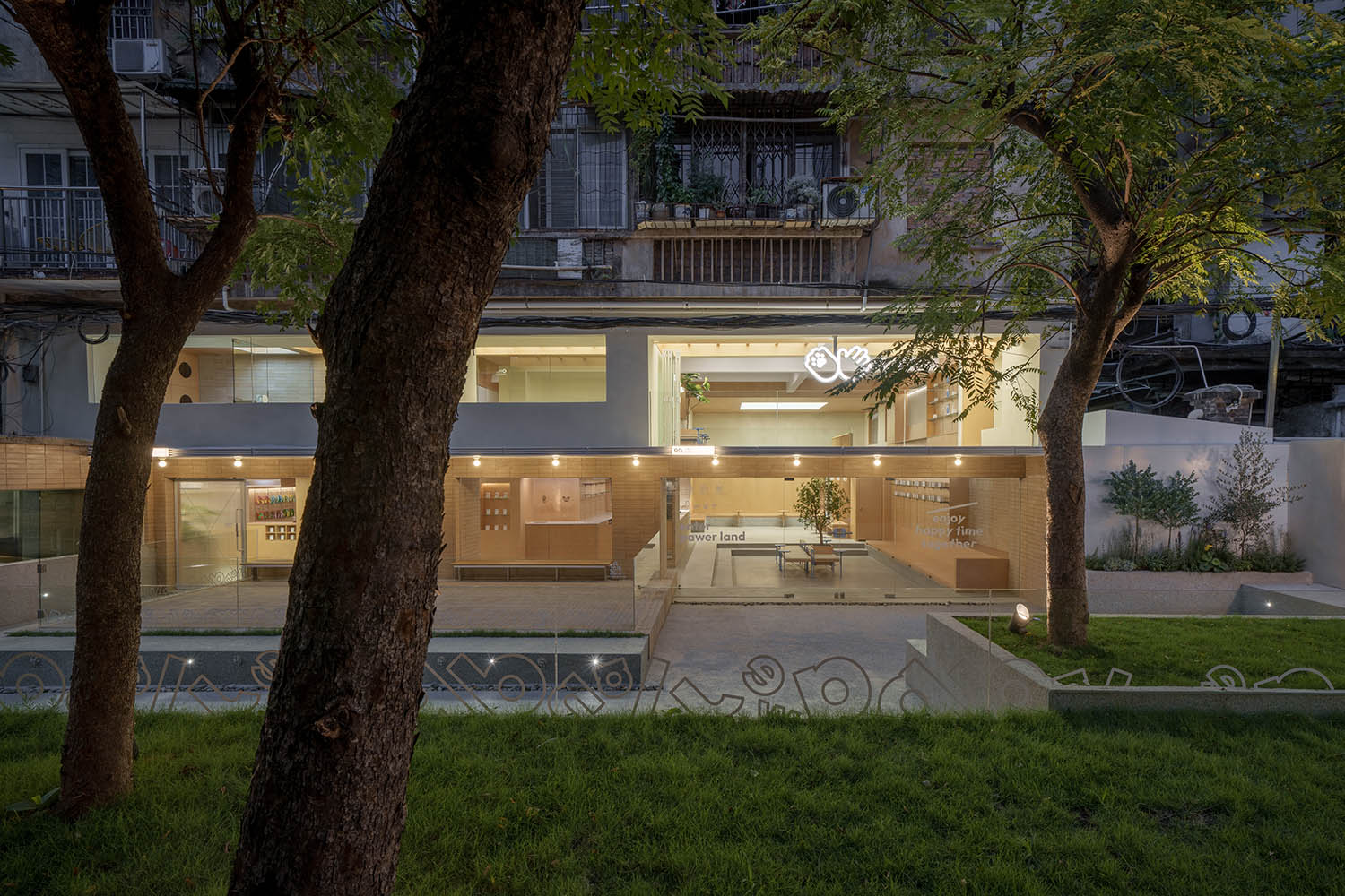 寵物店設計,寵物零售空間,人寵空間設計,商店設計,寵物店設計案例,寵物店設計方案,寵物店裝修,廣州Pawer land市井間的人寵和諧聚落,廣州,Informal異規設計