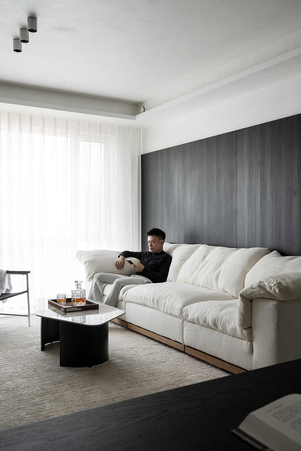 112㎡,住宅設計,意式極簡住宅,單身公寓設計,極簡風住宅,現代風格家裝設計,住宅設計案例,住宅設計方案,一個人的自在獨居將生活過成詩,北京,赫茲設計