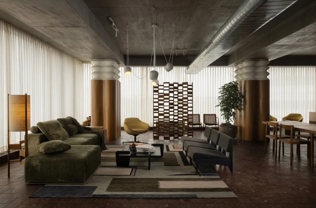 Billboards,辦公室設計案例,辦公室設計方案,印度,班加羅爾,地產公司辦公室,辦公室設計,工業風辦公室