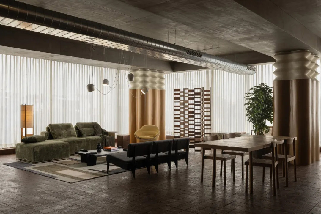 Billboards,辦公室設計案例,辦公室設計方案,印度,班加羅爾,地產公司辦公室,辦公室設計,工業風辦公室