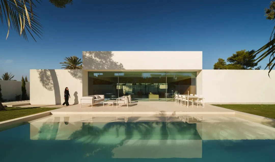 Fran Silvestre Arquitectos,別墅設計,別墅設計案例,西班牙,極簡主義別墅,極簡主義,原木色