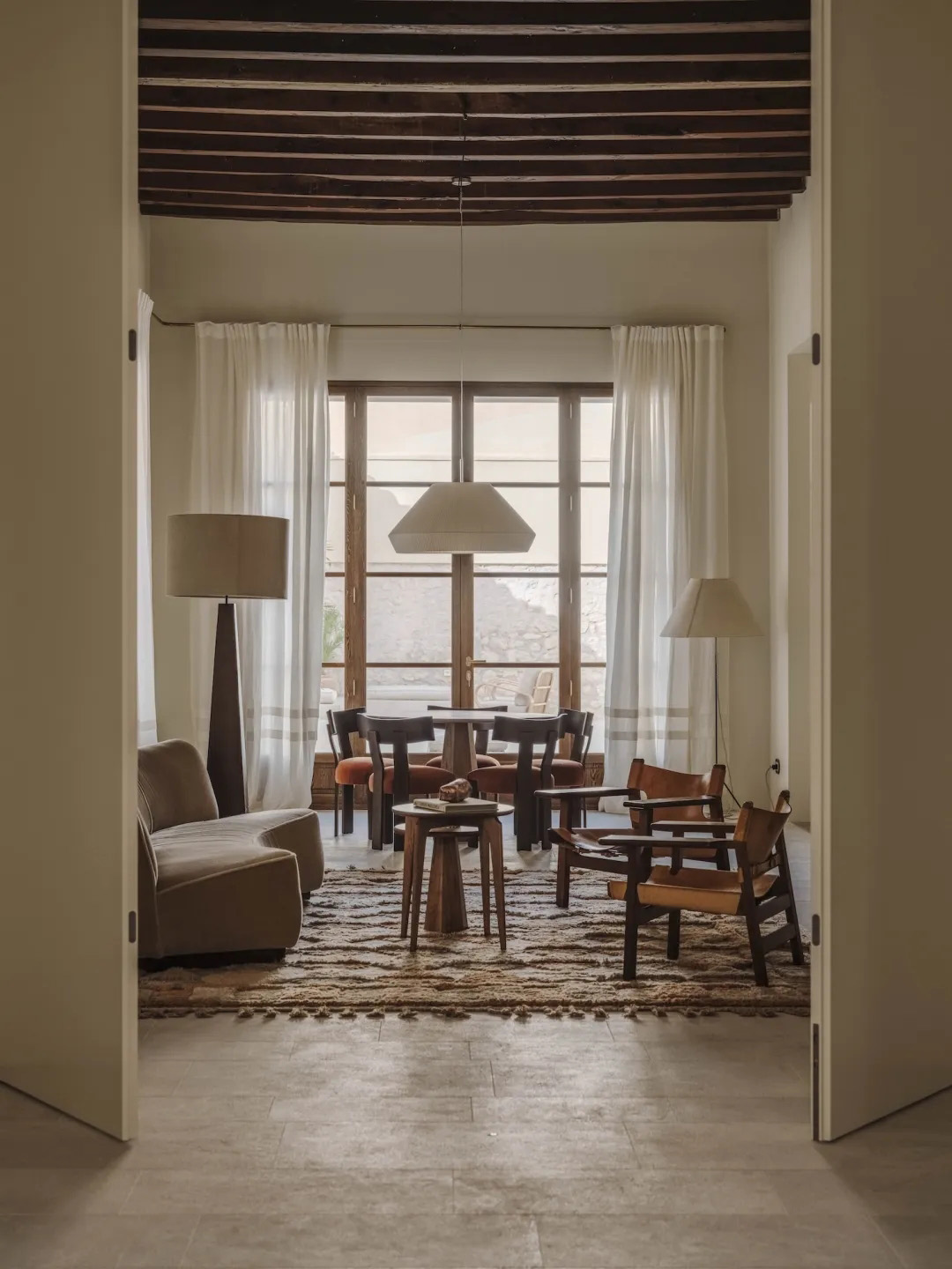 NØRA Studio,別墅設計,別墅設計案例,西班牙,極簡主義別墅,極簡主義,度假別墅,侘寂,wabi-sabi