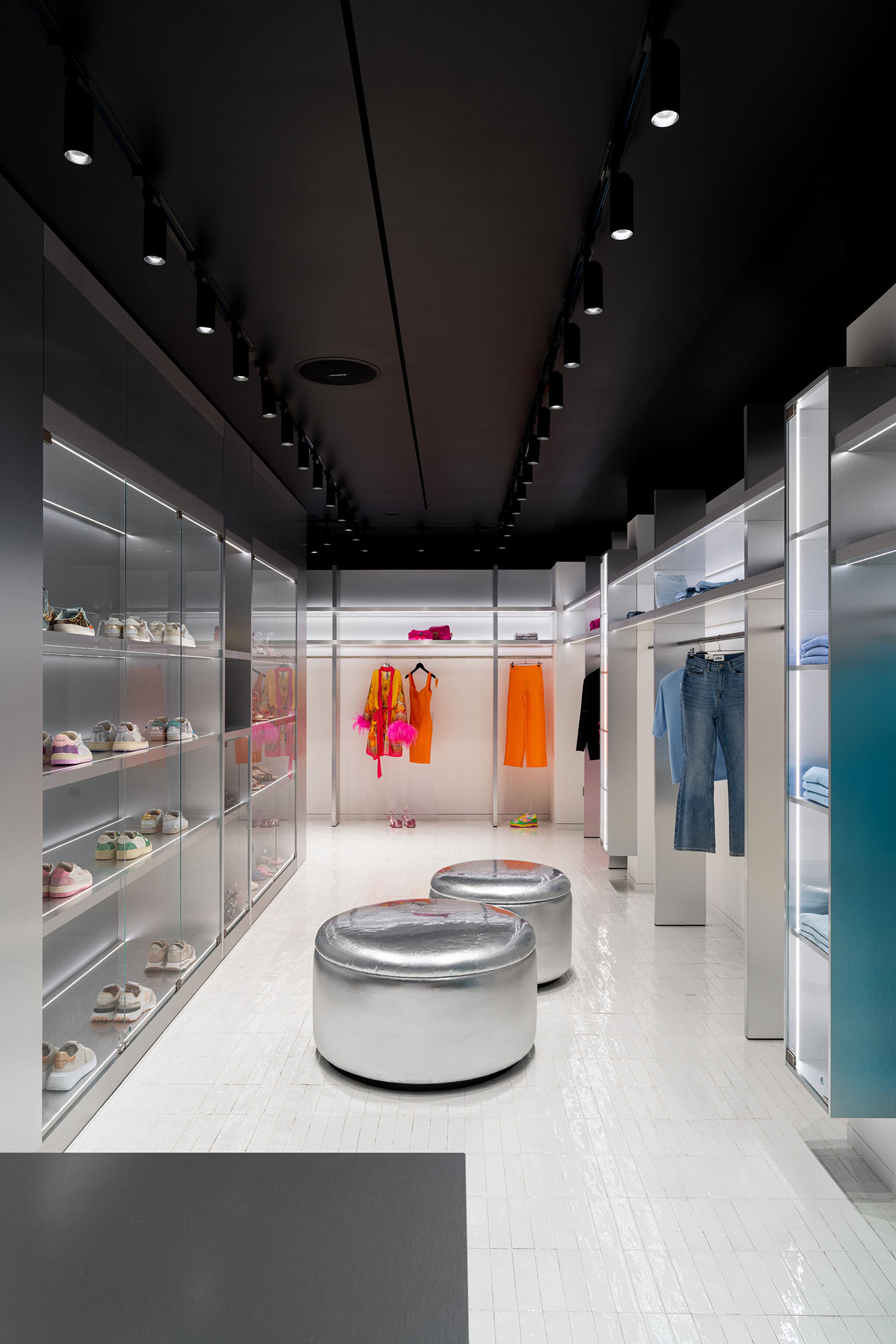 Carmine Abate,零售店設計,Mazzola,意大利,那不勒斯,服裝店,精品店,店鋪設計