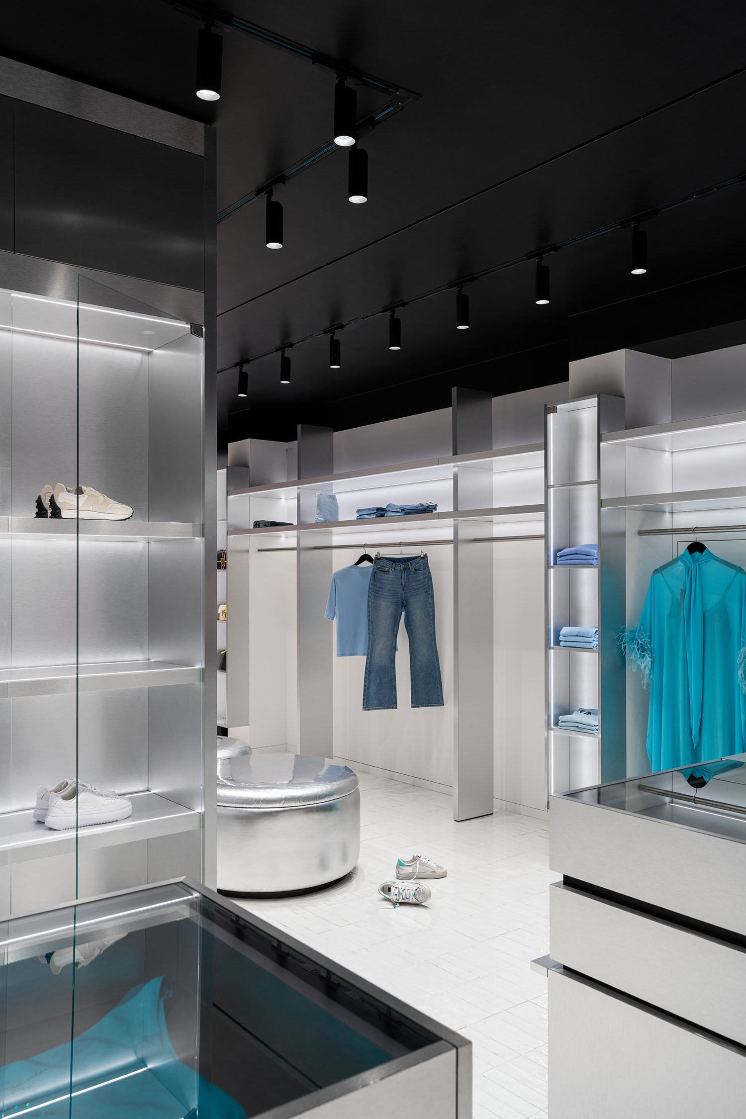 Carmine Abate,零售店設計,Mazzola,意大利,那不勒斯,服裝店,精品店,店鋪設計