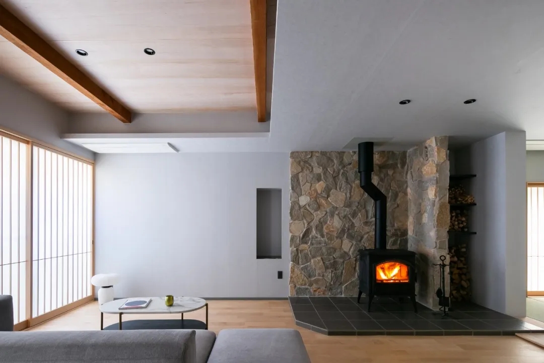 Coil Kazuteru Matumura Architects,住宅設計,住宅設計案例,日本,日式住宅,原木色,住宅改造