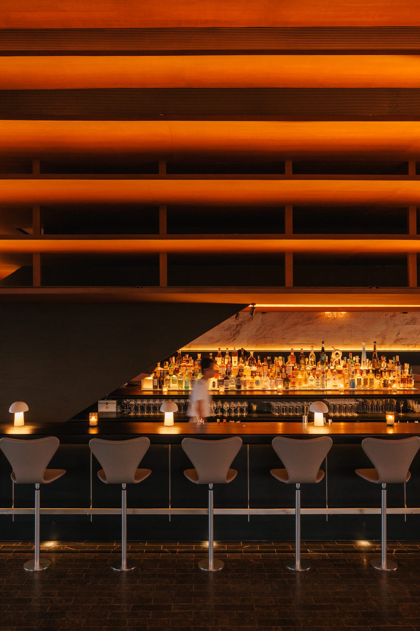 餐廳設計,餐酒吧設計,休閑餐廳設計,Ekar Architects,酒吧設計,酒吧設計案例,The Norm,泰國,曼穀,休閑酒吧餐廳