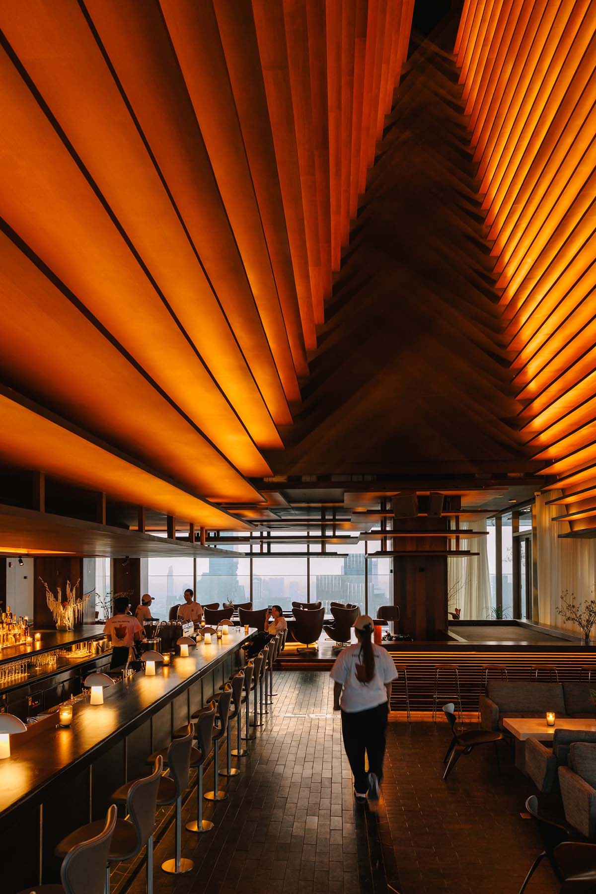 餐廳設計,餐酒吧設計,休閑餐廳設計,Ekar Architects,酒吧設計,酒吧設計案例,The Norm,泰國,曼穀,休閑酒吧餐廳