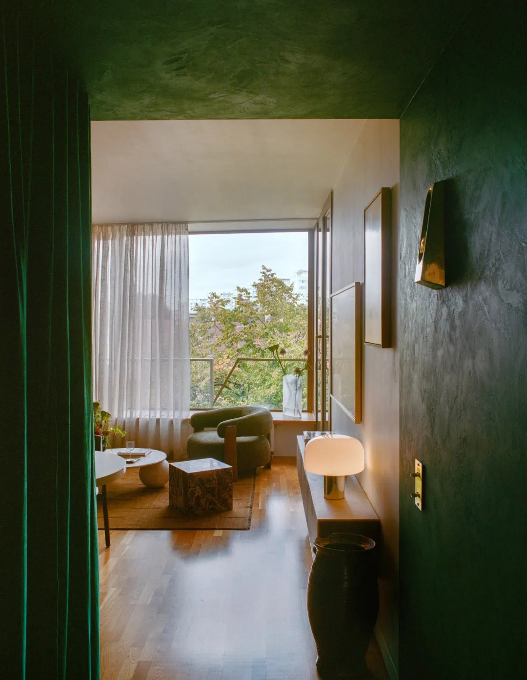 OMAMBO,公寓設計,公寓設計案例,羅馬尼亞,小公寓,原木色,住宅改造