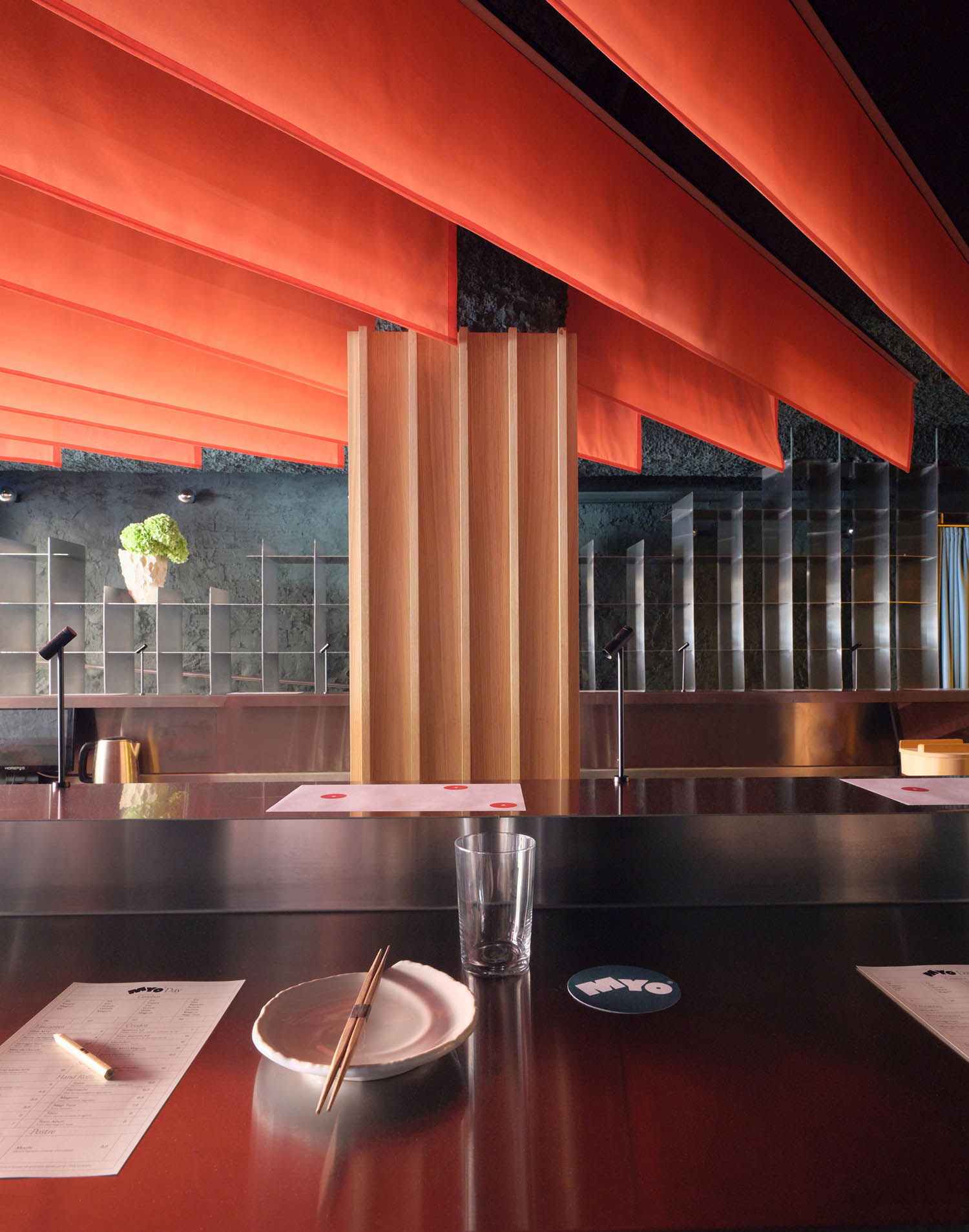 餐廳設計,餐酒吧設計,休閑餐廳設計,Plutarco,酒吧設計,酒吧設計案例,酒館設計,西班牙,馬德裏,休閑酒吧餐廳