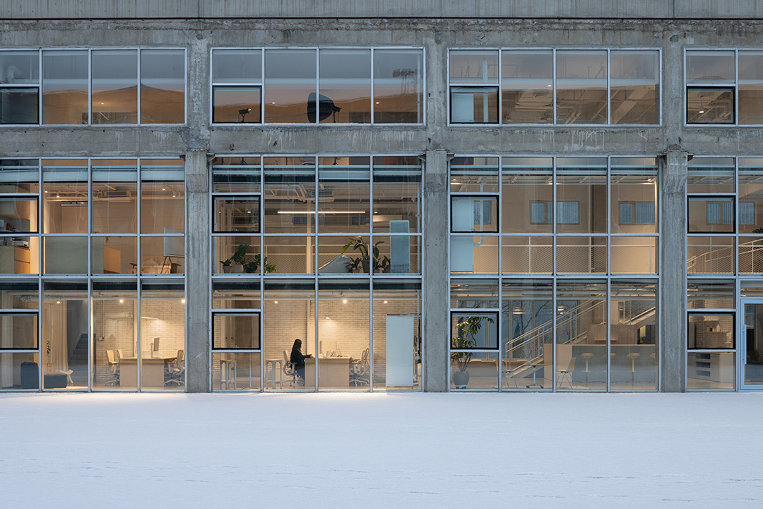 辦公室設計,廠房改造辦公室,開放式辦公室,辦公室設計案例,辦公室設計方案,主播辦公室,親子品牌公司辦公室,北京798藝術區Sundate辦公室,北京,milanesi|paiusco