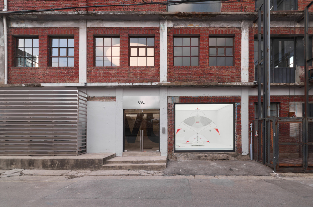 Two-Fold,零售店設計,UVU Seoul Flagship Store,韓國,首爾,服裝店,極簡風格,店鋪設計,工業建築改造