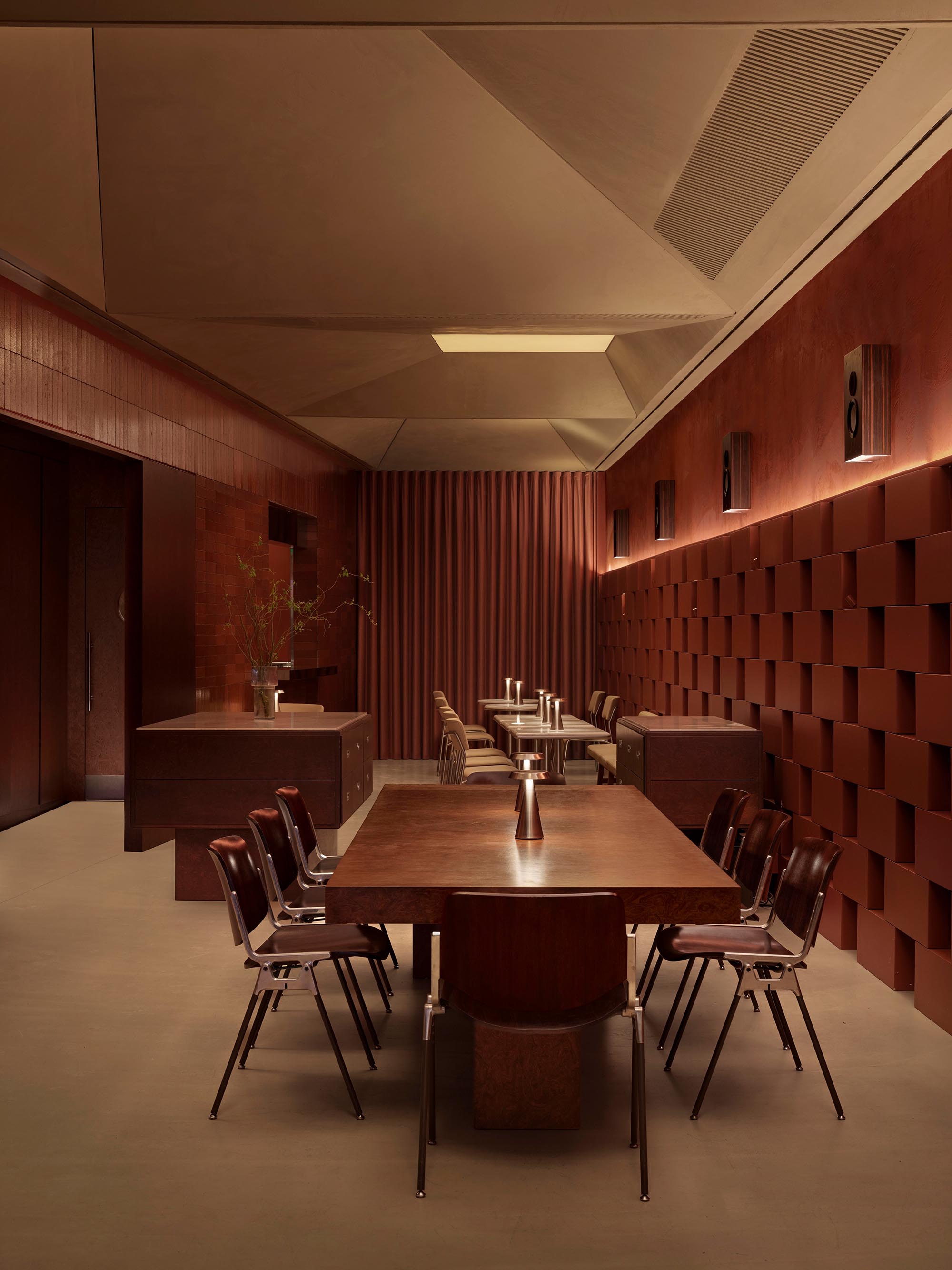 餐廳設計,餐酒吧設計,休閑餐廳設計,Urbanjobs Istanbul,酒吧設計,酒吧設計案例,酒館設計,土耳其,伊斯坦布爾,休閑酒吧餐廳