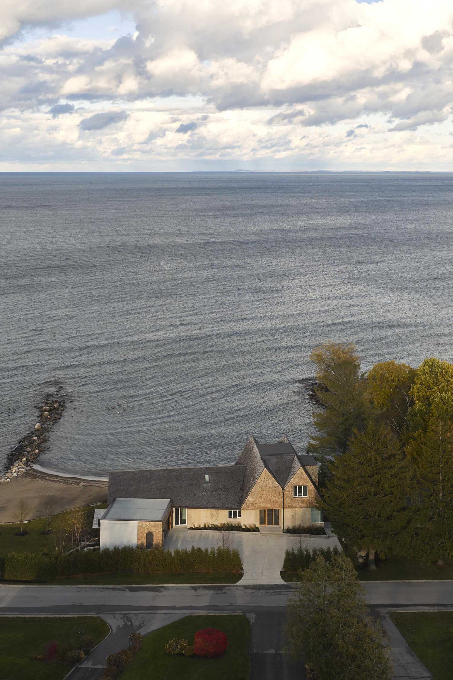 &Pierre,別墅設計,別墅設計案例,加拿大,極簡主義別墅,極簡主義,原木色