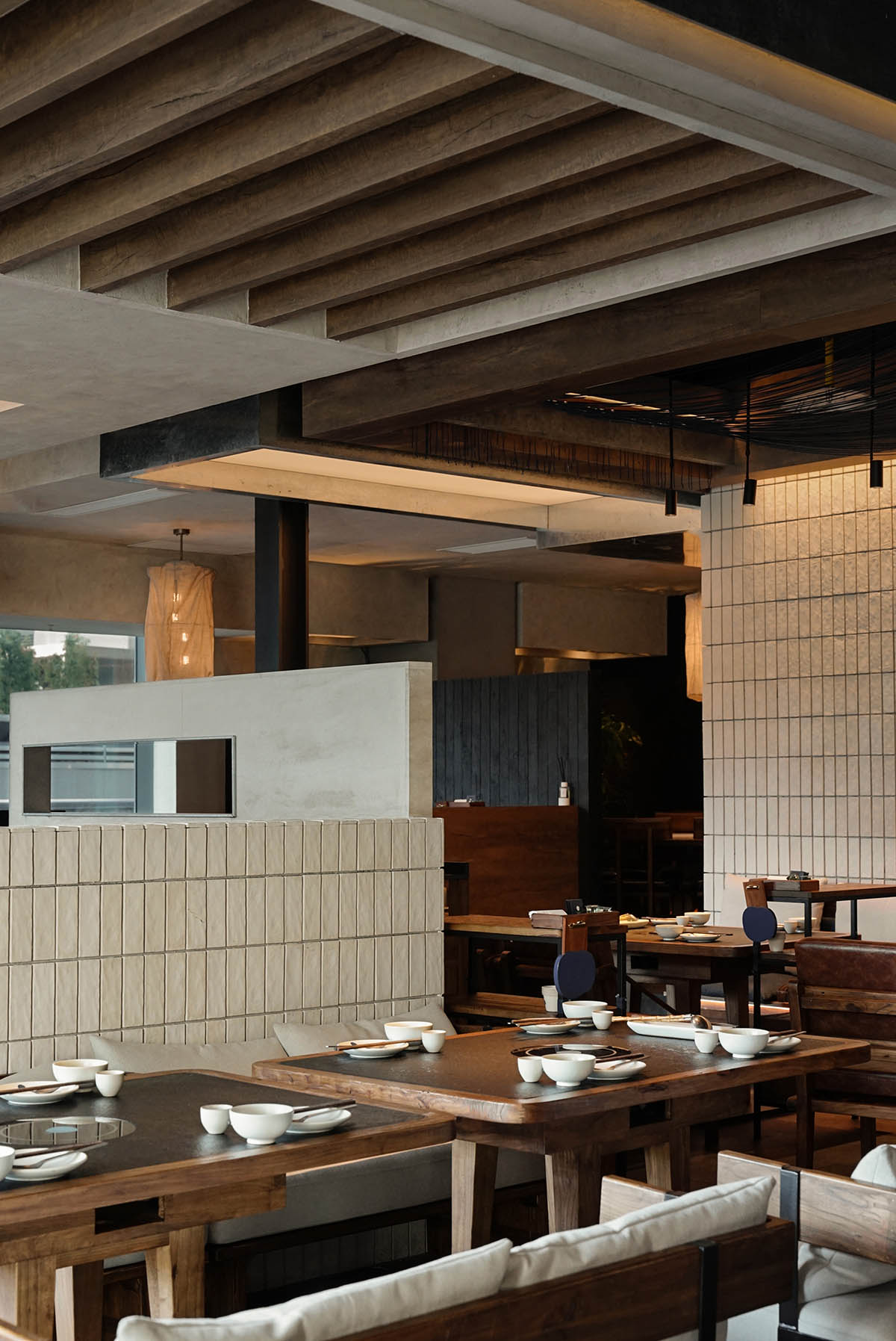 餐廳設計,休閑餐廳設計,火鍋店設計,餐廳裝修,火鍋店設計案例,火鍋店設計方案,武漢藍果子LANGUOZI火鍋,武漢,山野設計