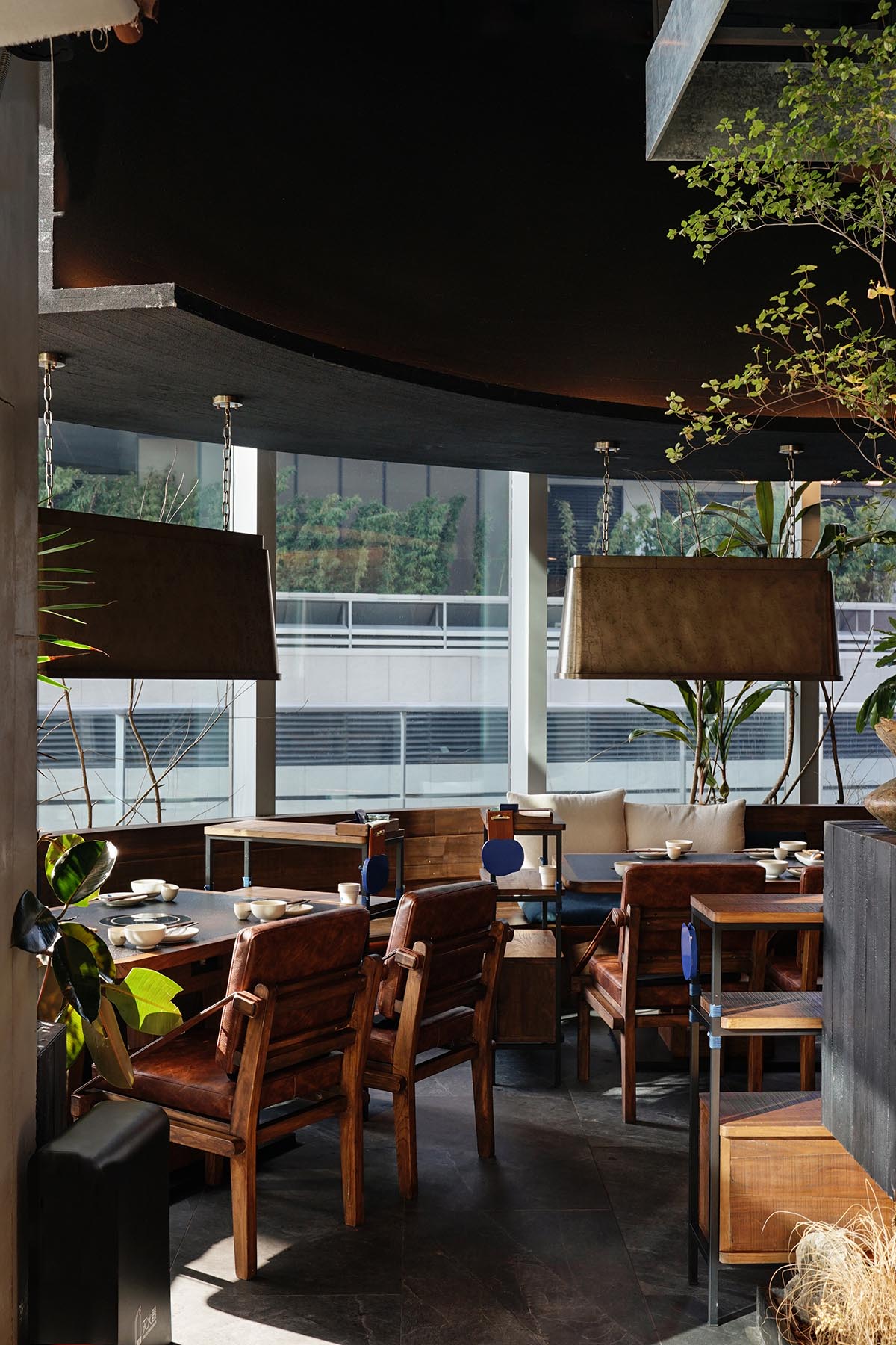 餐廳設計,休閑餐廳設計,火鍋店設計,餐廳裝修,火鍋店設計案例,火鍋店設計方案,武漢藍果子LANGUOZI火鍋,武漢,山野設計