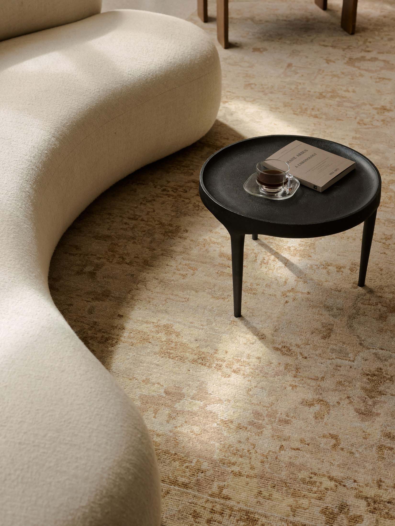 Armadillo,展廳設計,展廳設計案例,澳大利亞,極簡主義展廳,地毯展廳