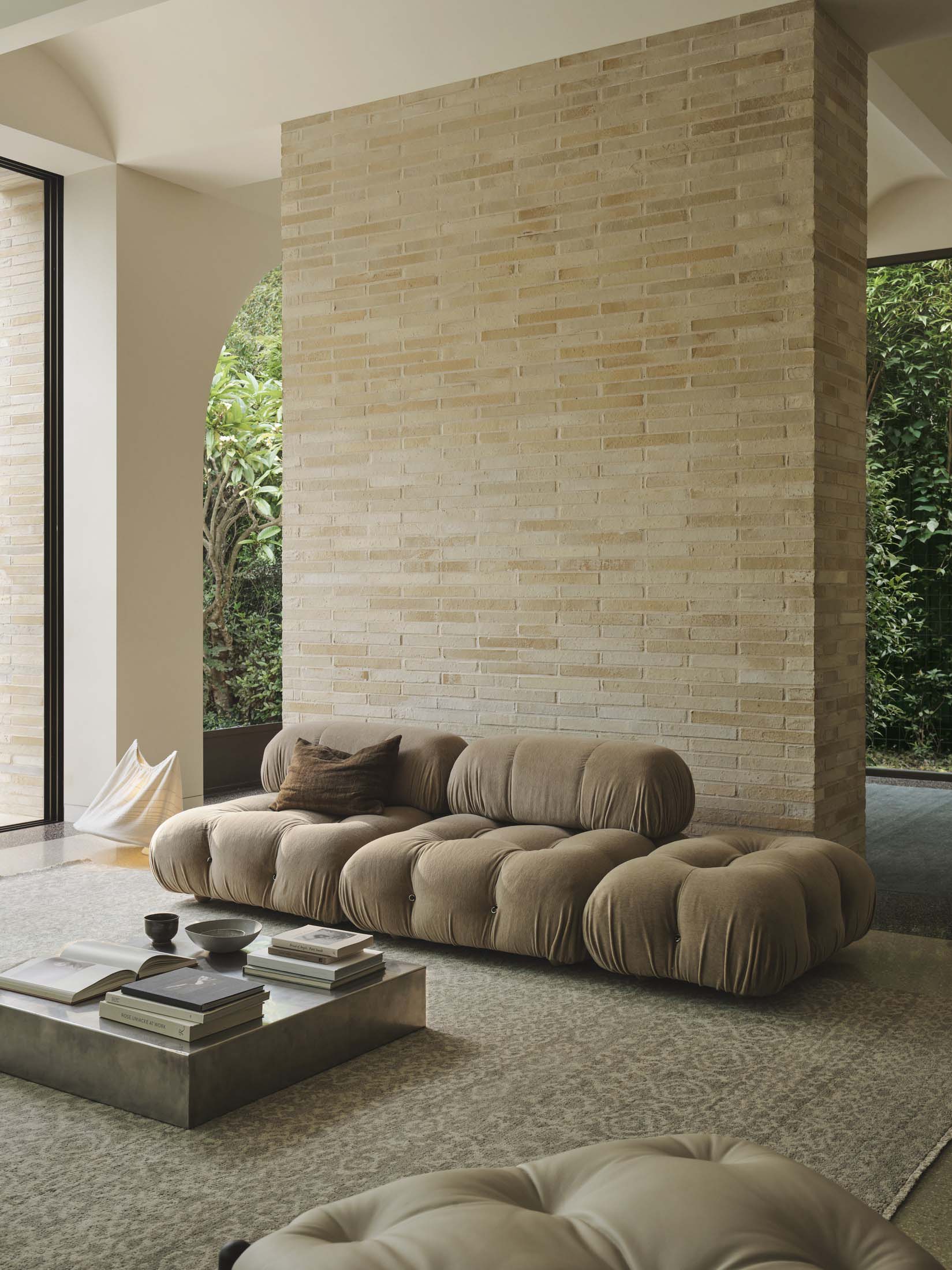 Armadillo,展廳設計,展廳設計案例,澳大利亞,極簡主義展廳,地毯展廳