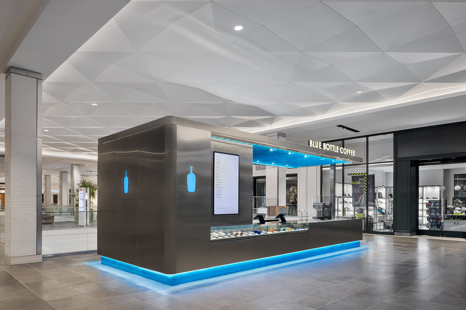 I IN,咖啡廳設計案例,咖啡店設計,美國,小藍瓶咖啡,BLUE BOTTLE COFFEE,咖啡廳設計,小藍瓶咖啡店設計案例,網紅咖啡廳,創意咖啡店,加利福尼亞