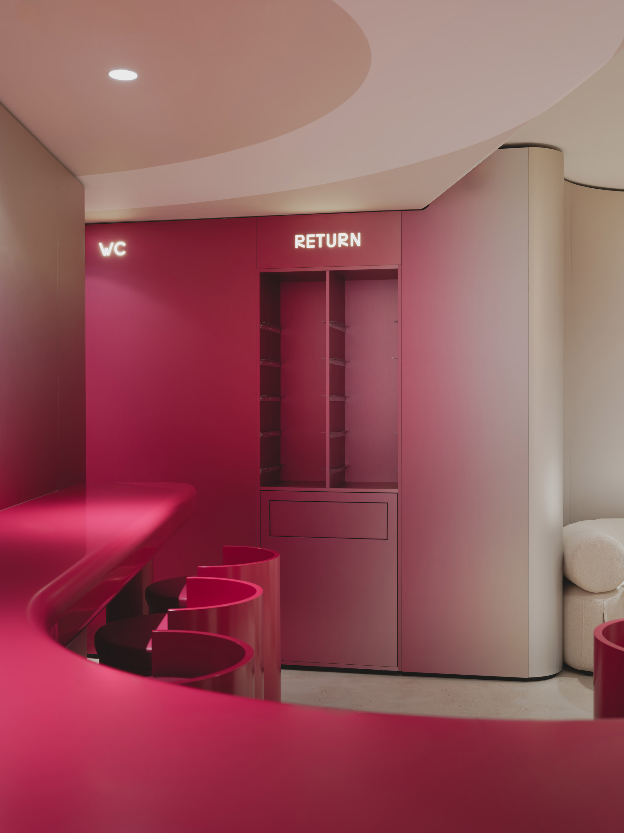 Kidz Studio,咖啡廳,西班牙,巴塞羅那,極簡風格咖啡廳設計,極簡主義,精品咖啡廳,小型咖啡館,Cinnamood Coffee