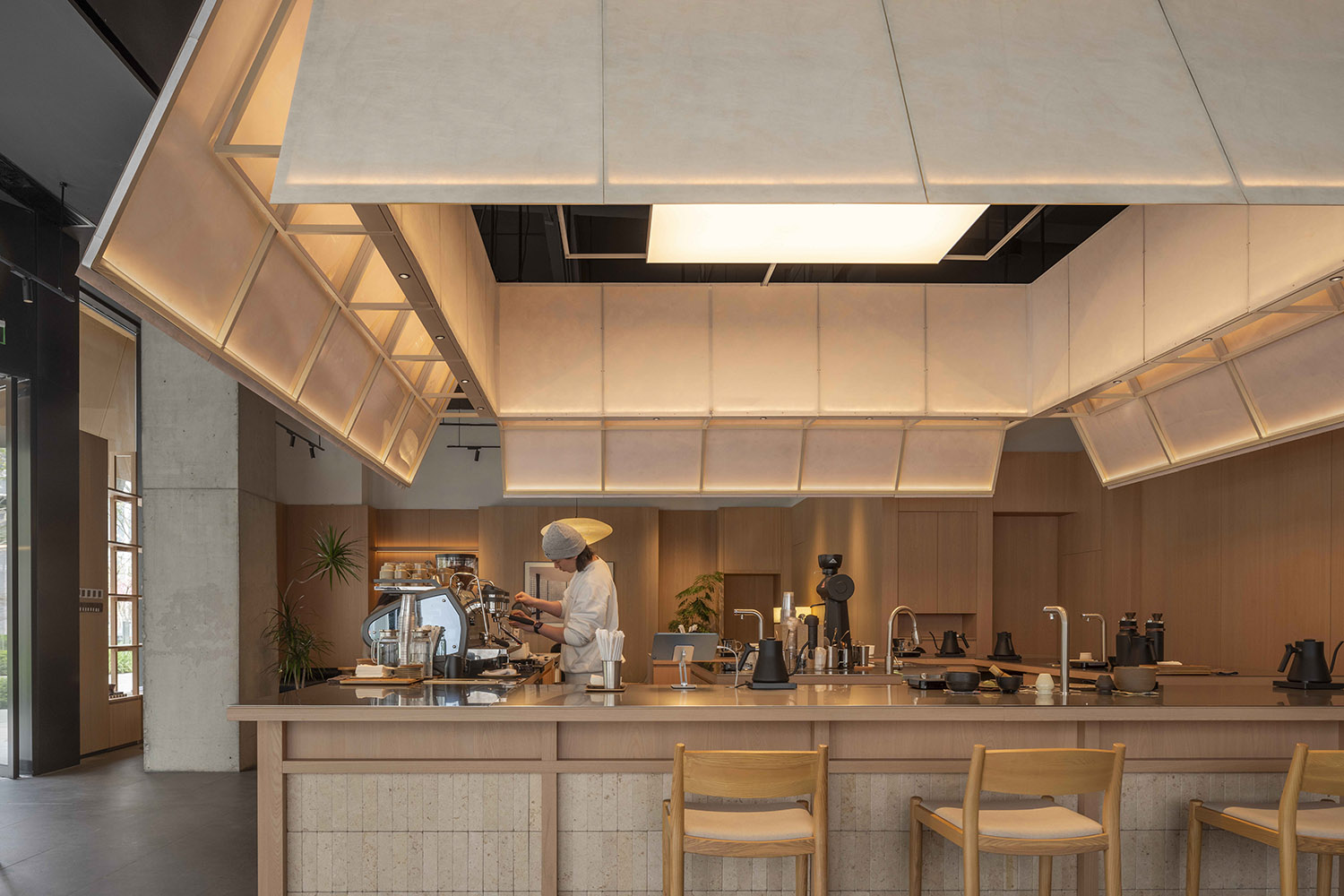 咖啡店設計,精品咖啡店,咖啡店首店設計,社區咖啡店,咖啡店設計案例,咖啡店設計方案,咖啡店打卡,三裏屯太古裏咖啡店,咖啡慢閃店,深圳&北京Kurasu咖啡雙城記,深圳,北京,了建築