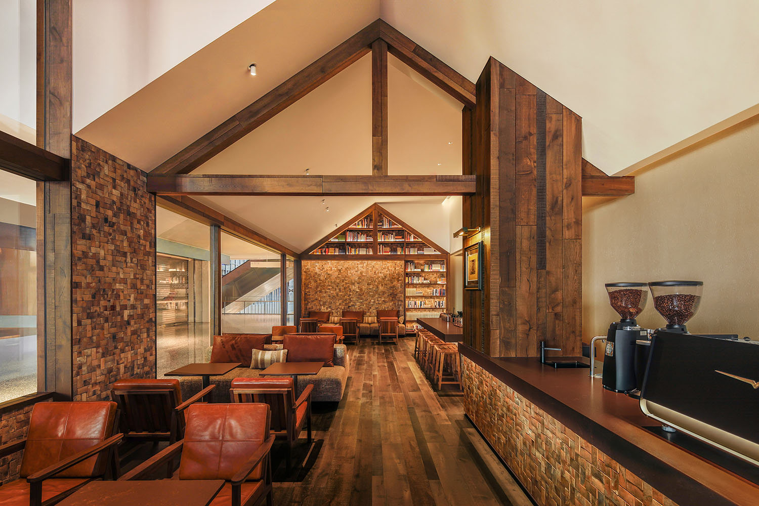 咖啡店設計,萬象天地咖啡店,開放式咖啡店,森係咖啡店,咖啡店設計案例,咖啡店設計方案,深圳MR. WALDEN COFFEE-隱於喧囂的木屋,深圳,Pure Wild Studio樸野設計