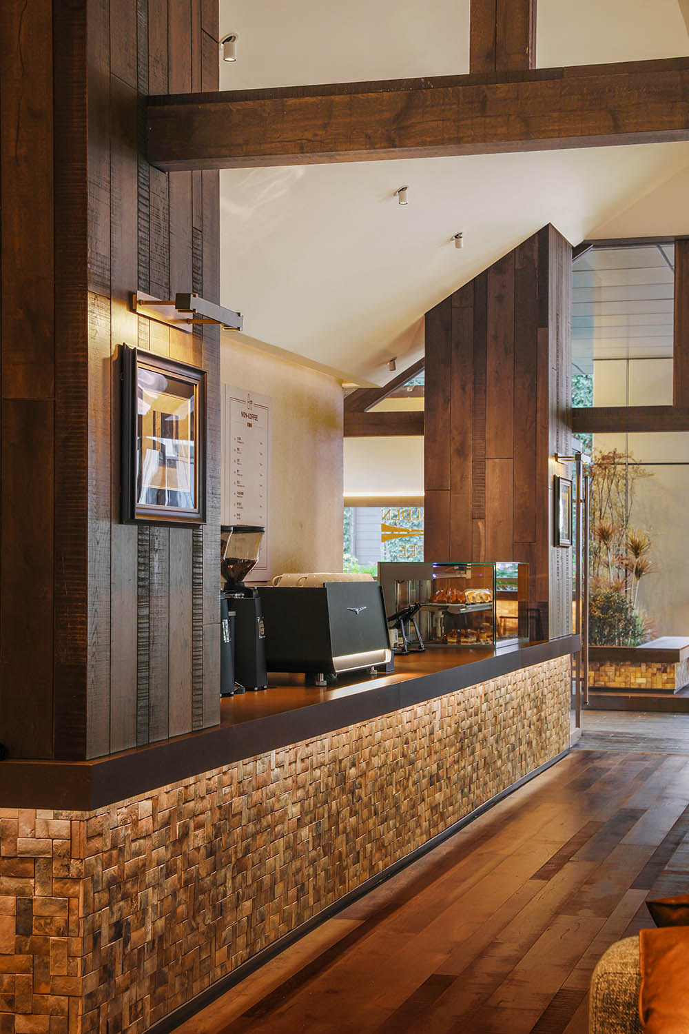 咖啡店設計,萬象天地咖啡店,開放式咖啡店,森係咖啡店,咖啡店設計案例,咖啡店設計方案,深圳MR. WALDEN COFFEE-隱於喧囂的木屋,深圳,Pure Wild Studio樸野設計